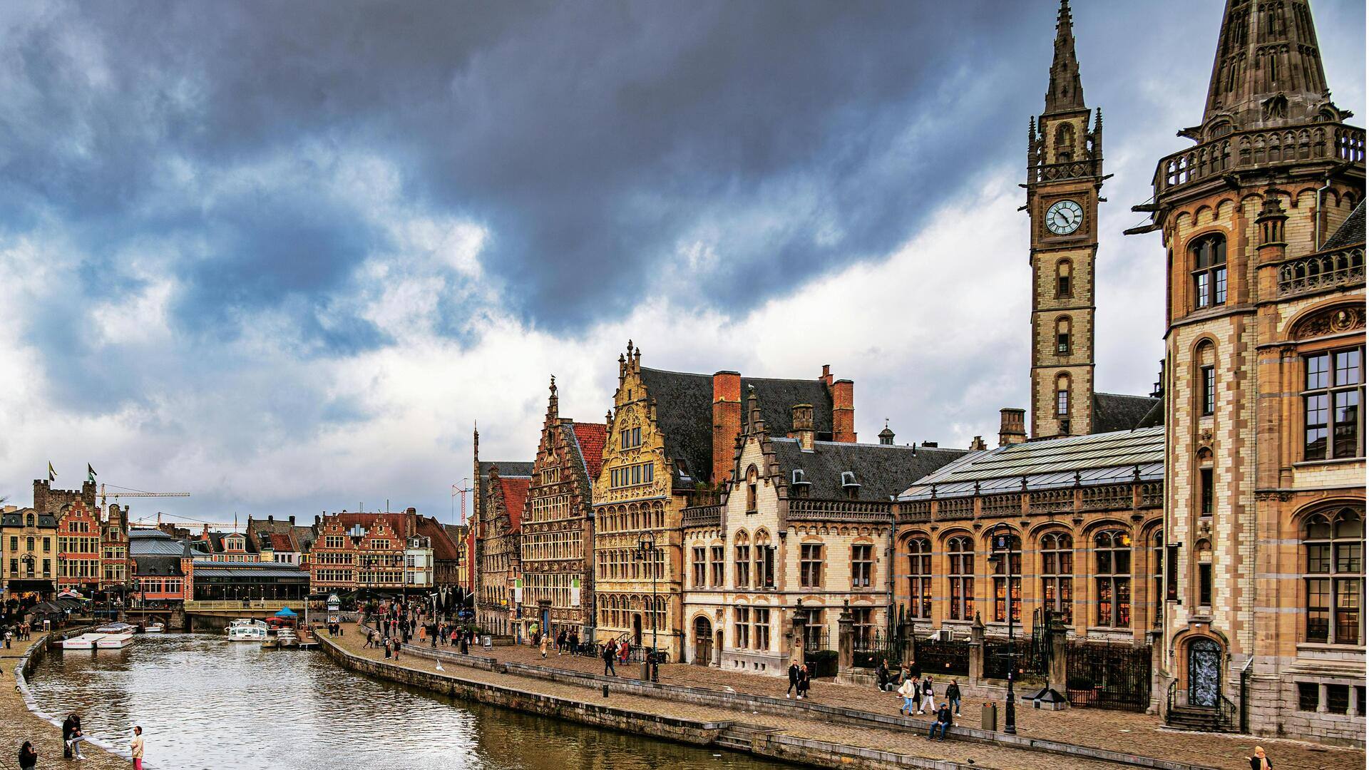 Menara Bersejarah di Ghent: Lima Tempat dengan Pemandangan Kota Tak Terlupakan