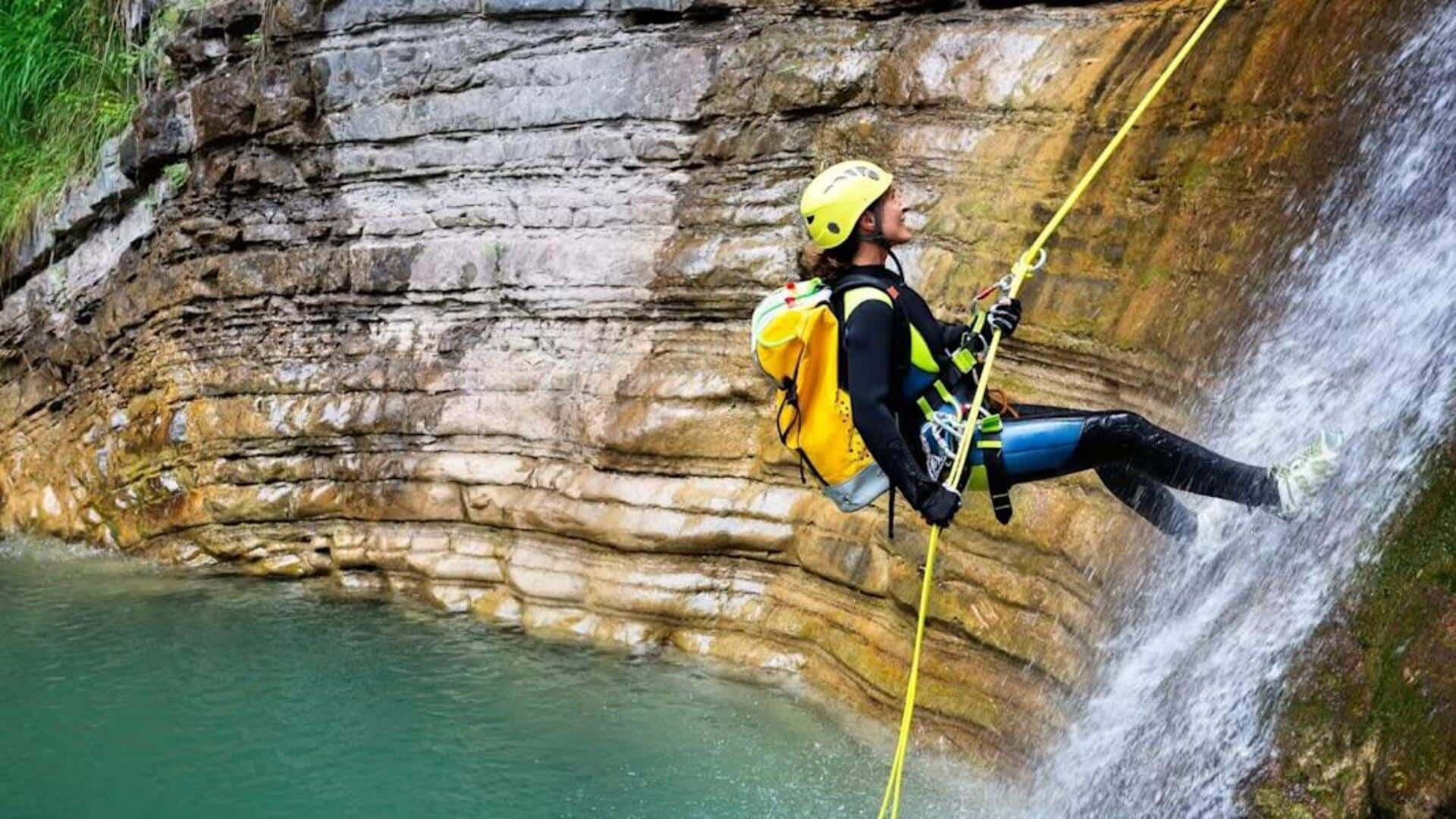 Menikmati Keseruan Canyoning Di Taroko Gorge, Taiwan