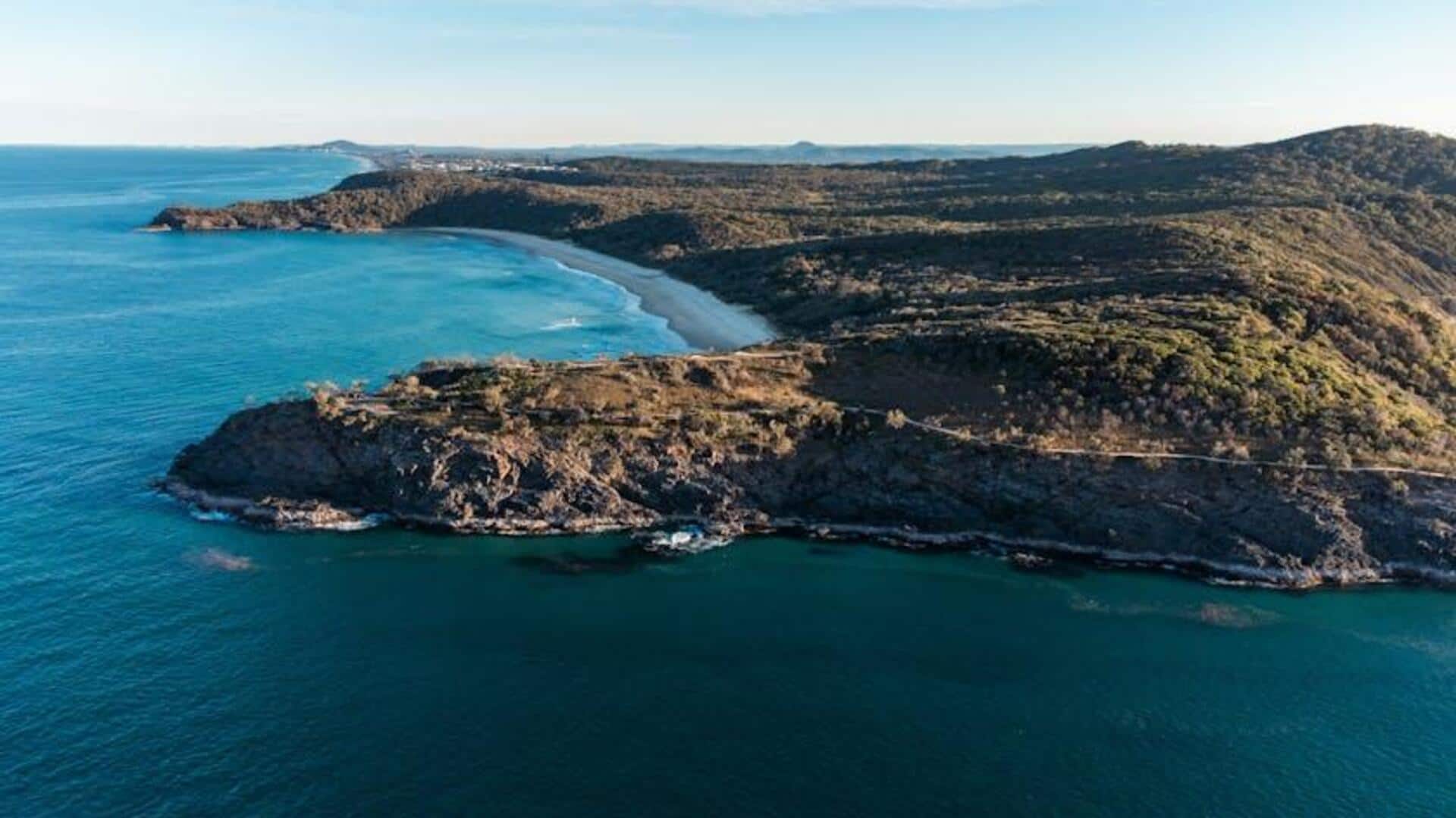 Menemukan Pantai Tersembunyi di Queensland