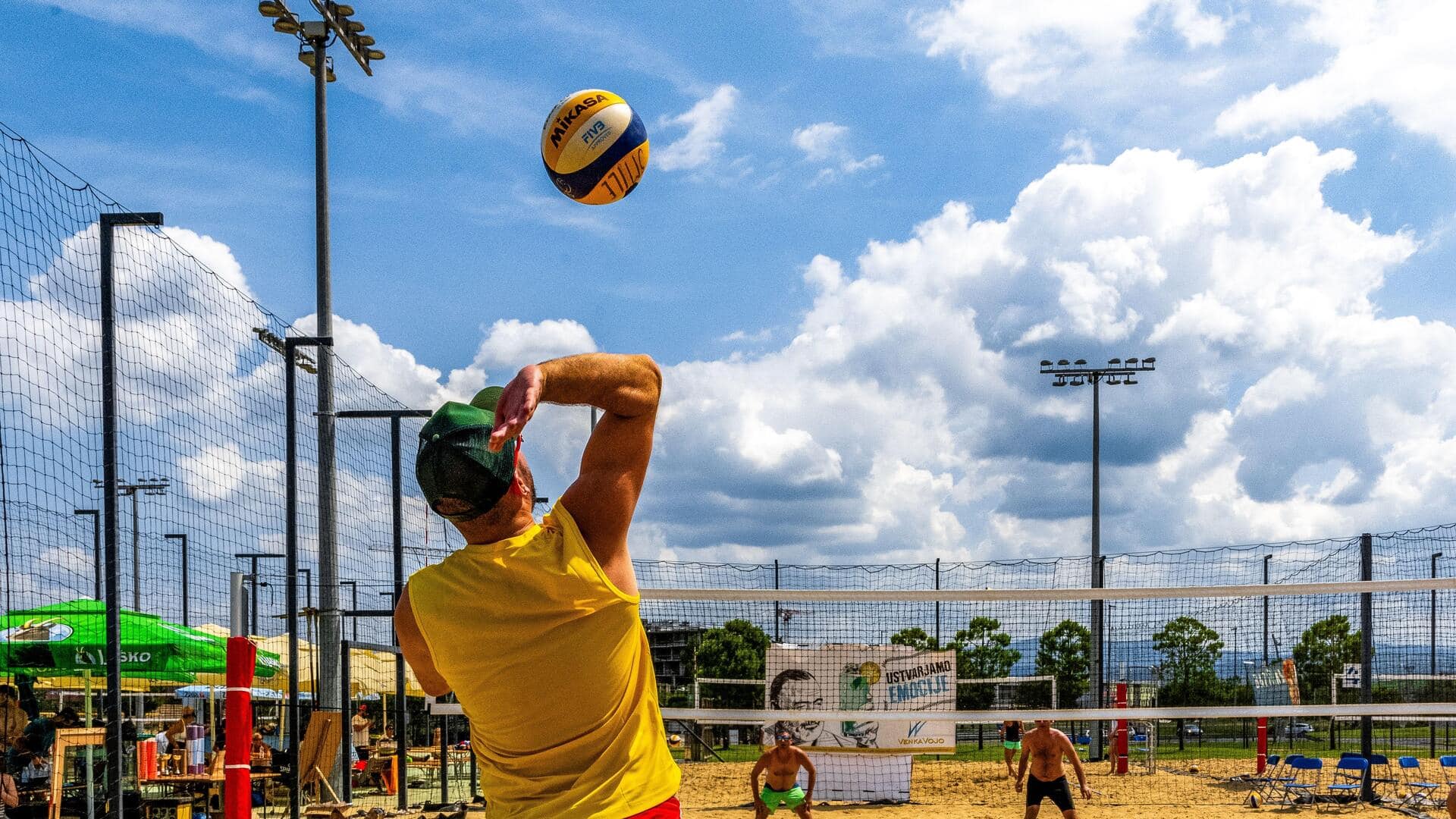Sistem skor rally dalam sejarah bola voli