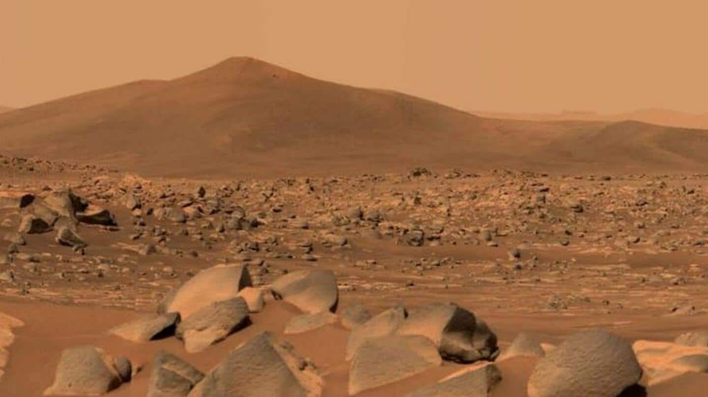 Bagaimana NASA Memberi Nama Pada Fitur Geologis Di Mars