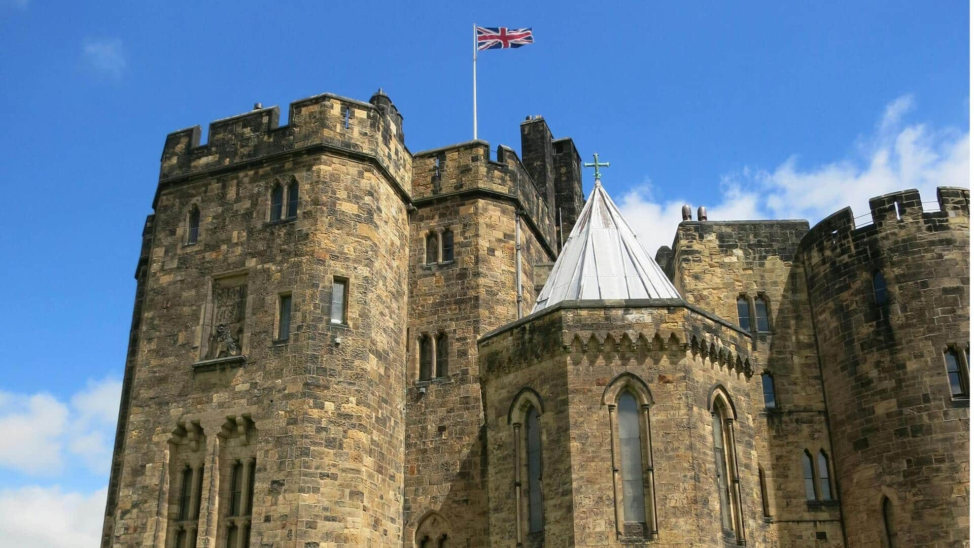 Menjelajahi Taman Beracun Alnwick, Inggris