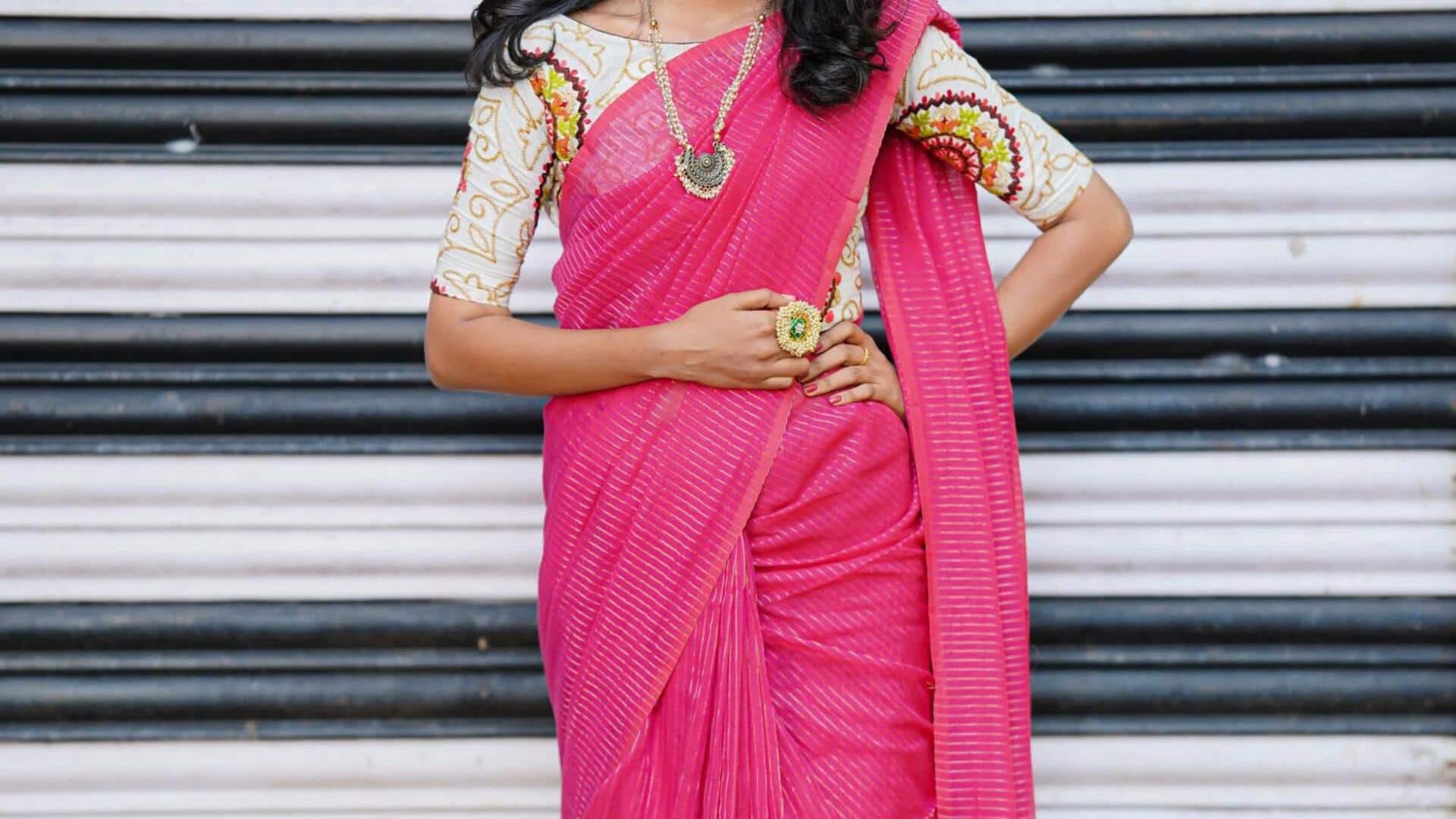 Saree mulmul untuk gaya musim hujan yang cantik