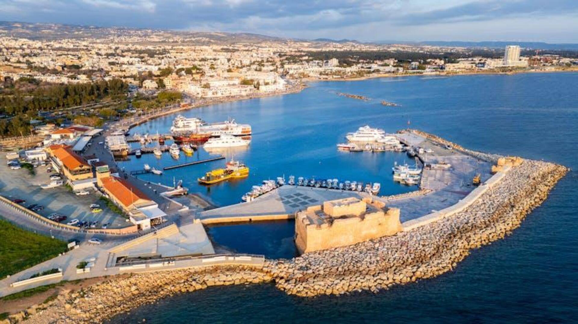 Menemukan Jalur Pendakian Tersembunyi di Siprus dengan Pemandangan Menakjubkan