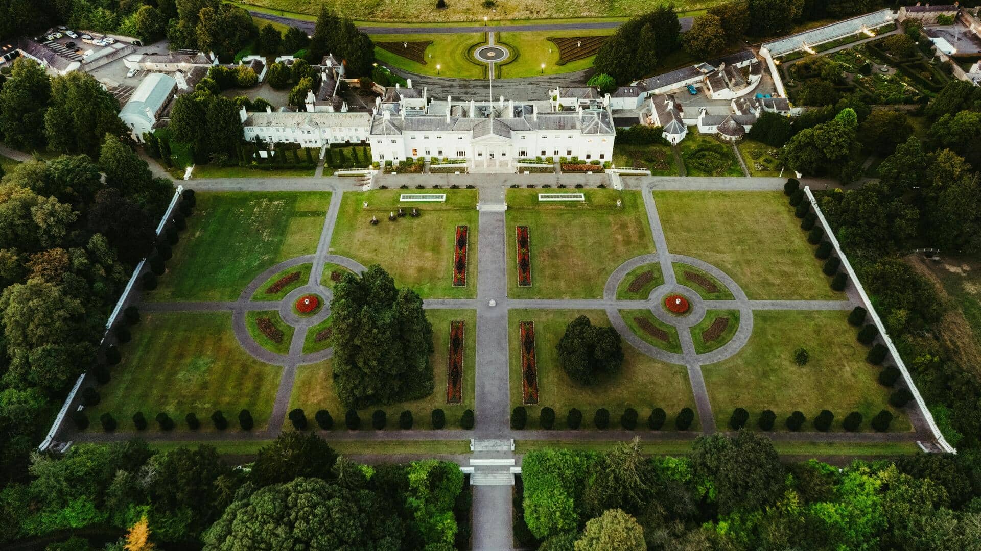 Taman Tersembunyi di Dublin untuk Pelarian Urban yang Damai