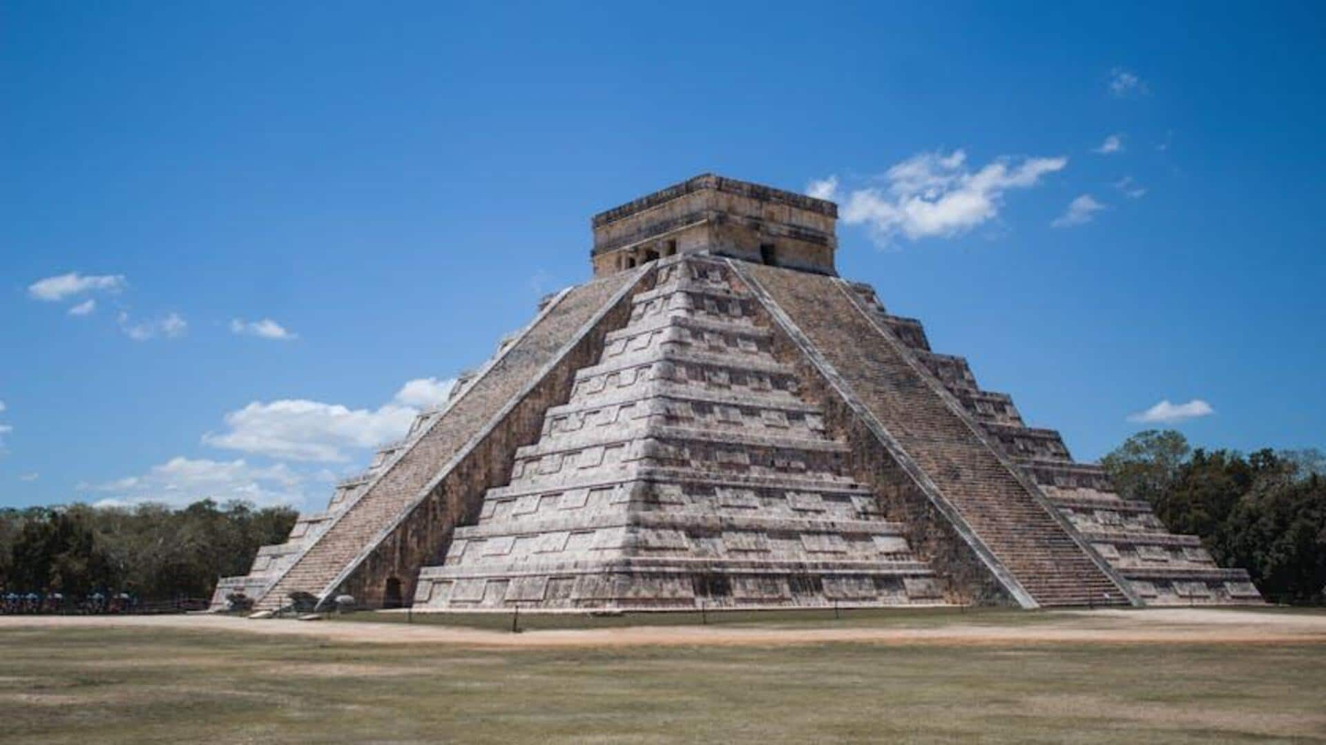 Menjelajahi Keajaiban Reruntuhan Chichen Itza, Meksiko