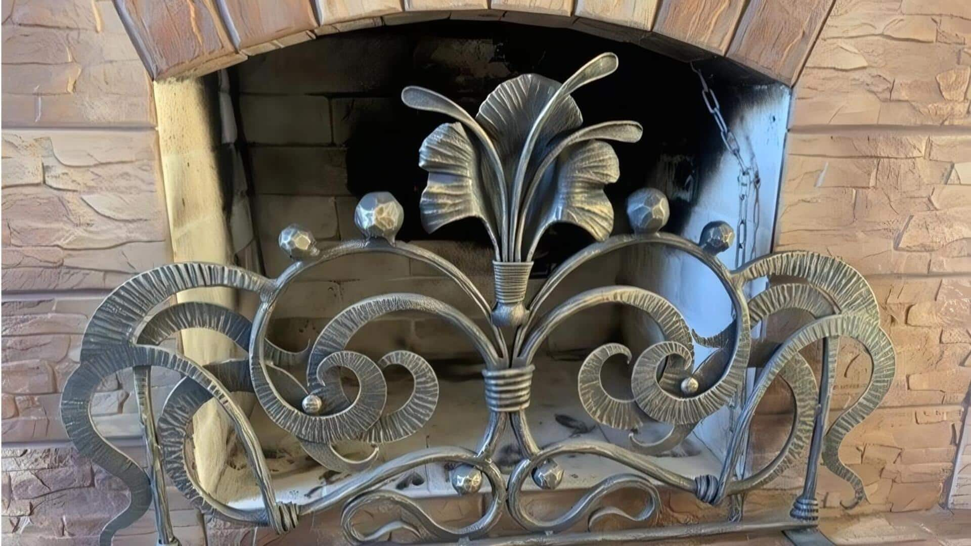 Art Nouveau Fire Screen: Keanggunan Pelindung Perapian Yang Penuh Keajaiban