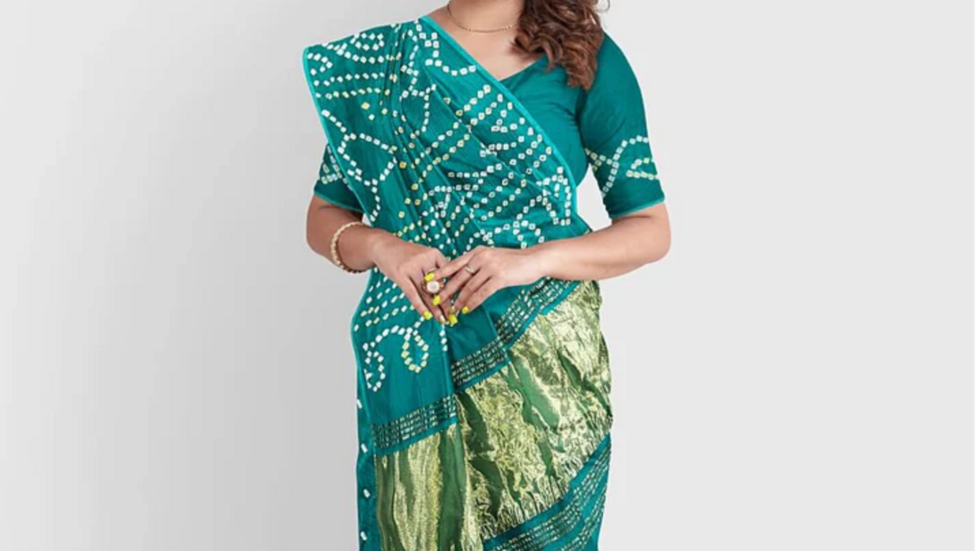 Bandhani tradisional untuk gaya sehari-hari yang elegan