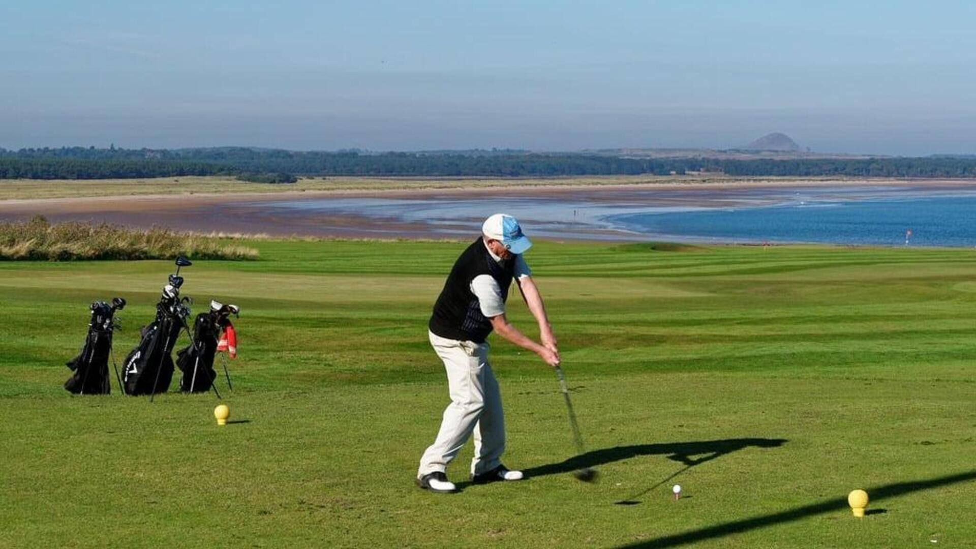 Mengapa lapangan golf dirawat dengan teliti?