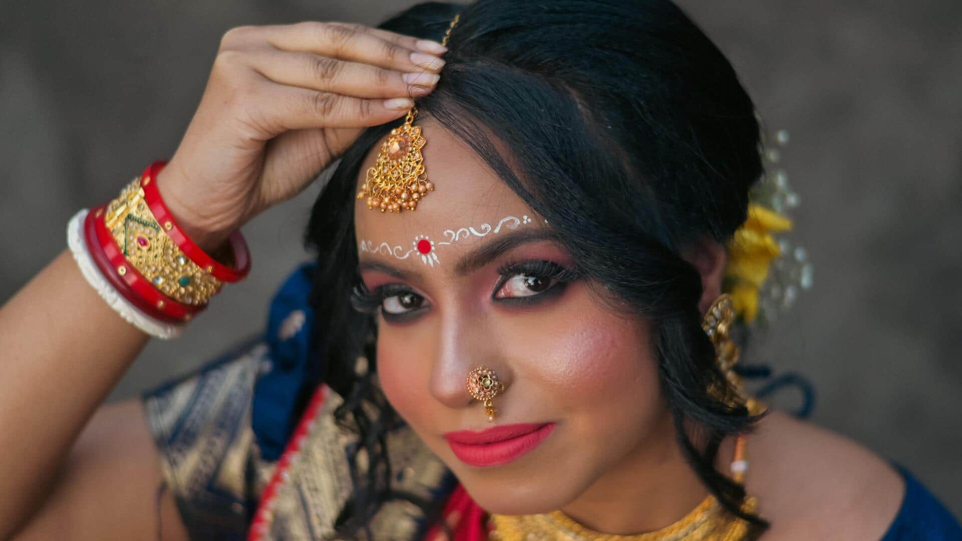 Gaya bindi untuk memperindah penampilan Anda