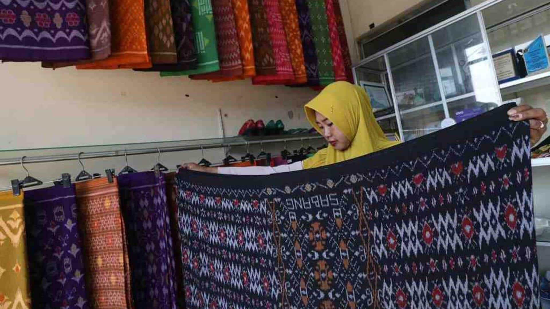 Seni melilit: Mengubah gaya sarung Indonesia Seni melilit: Mengubah gaya sarung Indonesia