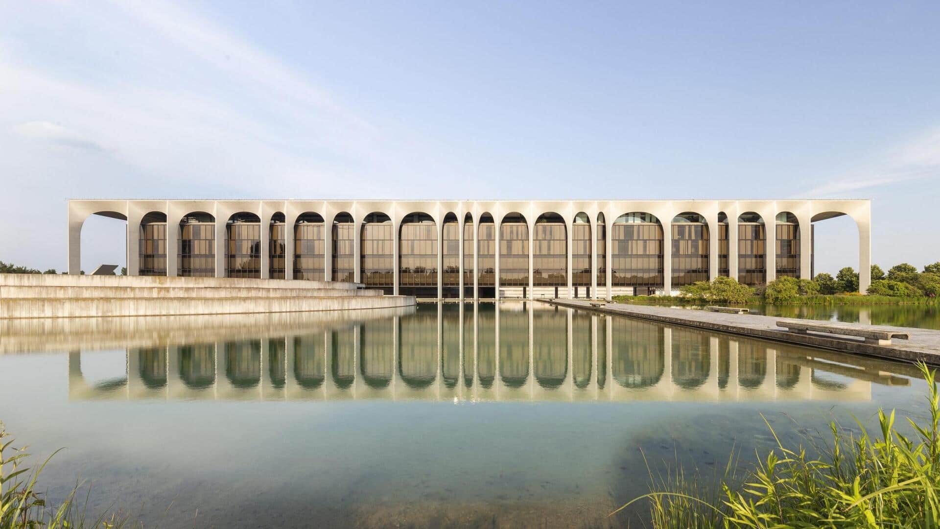 Memotret Refleksi Arsitektur dengan Efektif