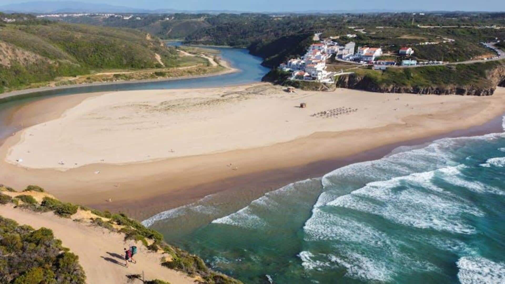 Permata Pantai Portugal yang Tenang dan belum Terjamah