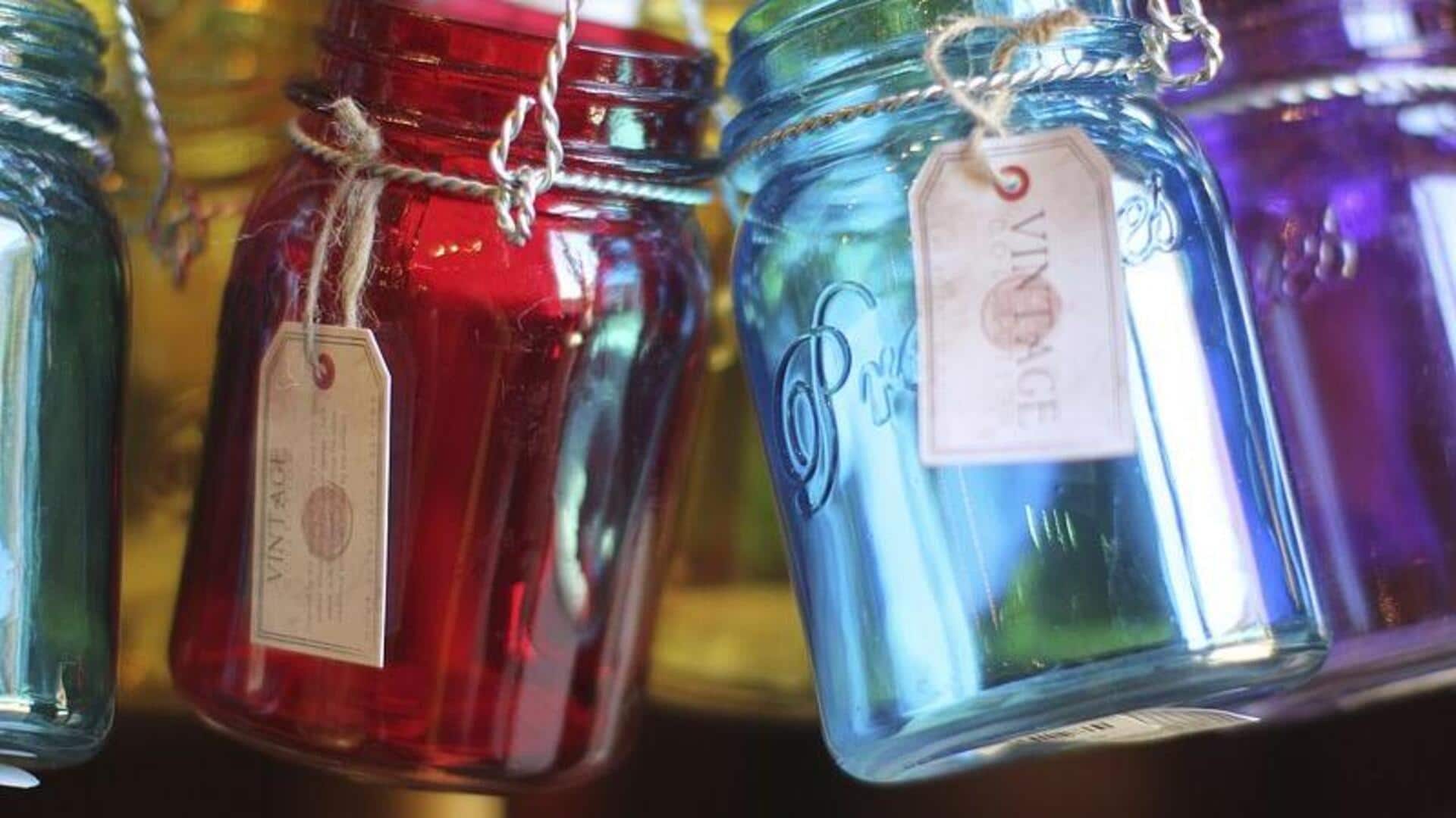 Lima cara praktis menggunakan kembali toples kaca di rumah