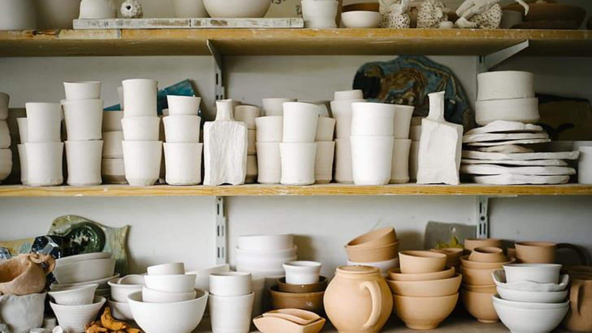 Cara unik menampilkan kerajinan tangan dari tanah liat di rumah