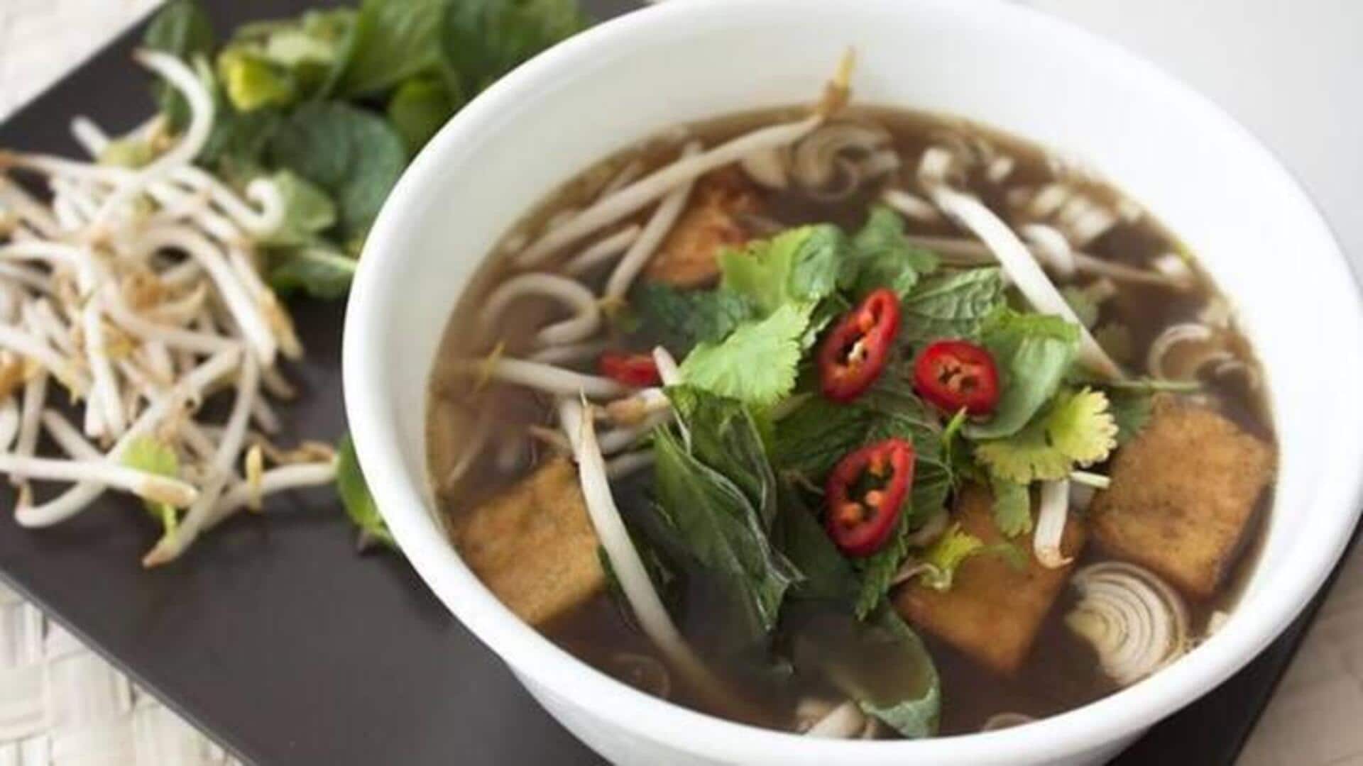 Resep: Hidangkan Pho Chay Tradisional Vietnam Ini Di Dapur Anda