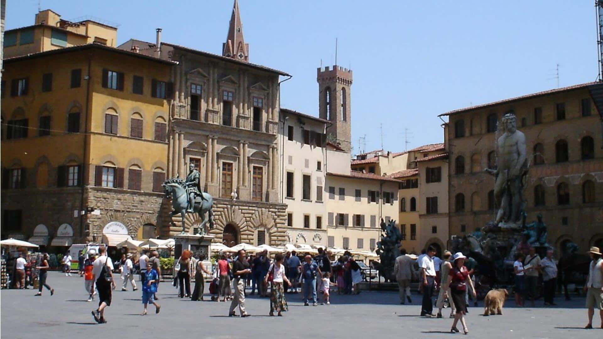 Menemukan Pelataran-Pelataran Rahasia di Pusat Firenze, Italia