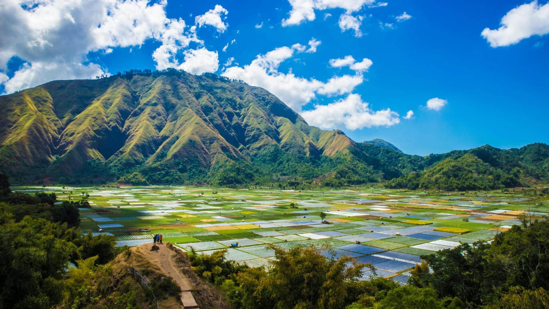 Retret Gunung Ramah Lingkungan untuk Pencinta Alam Retret Gunung Ramah Lingkungan untuk Pencinta Alam