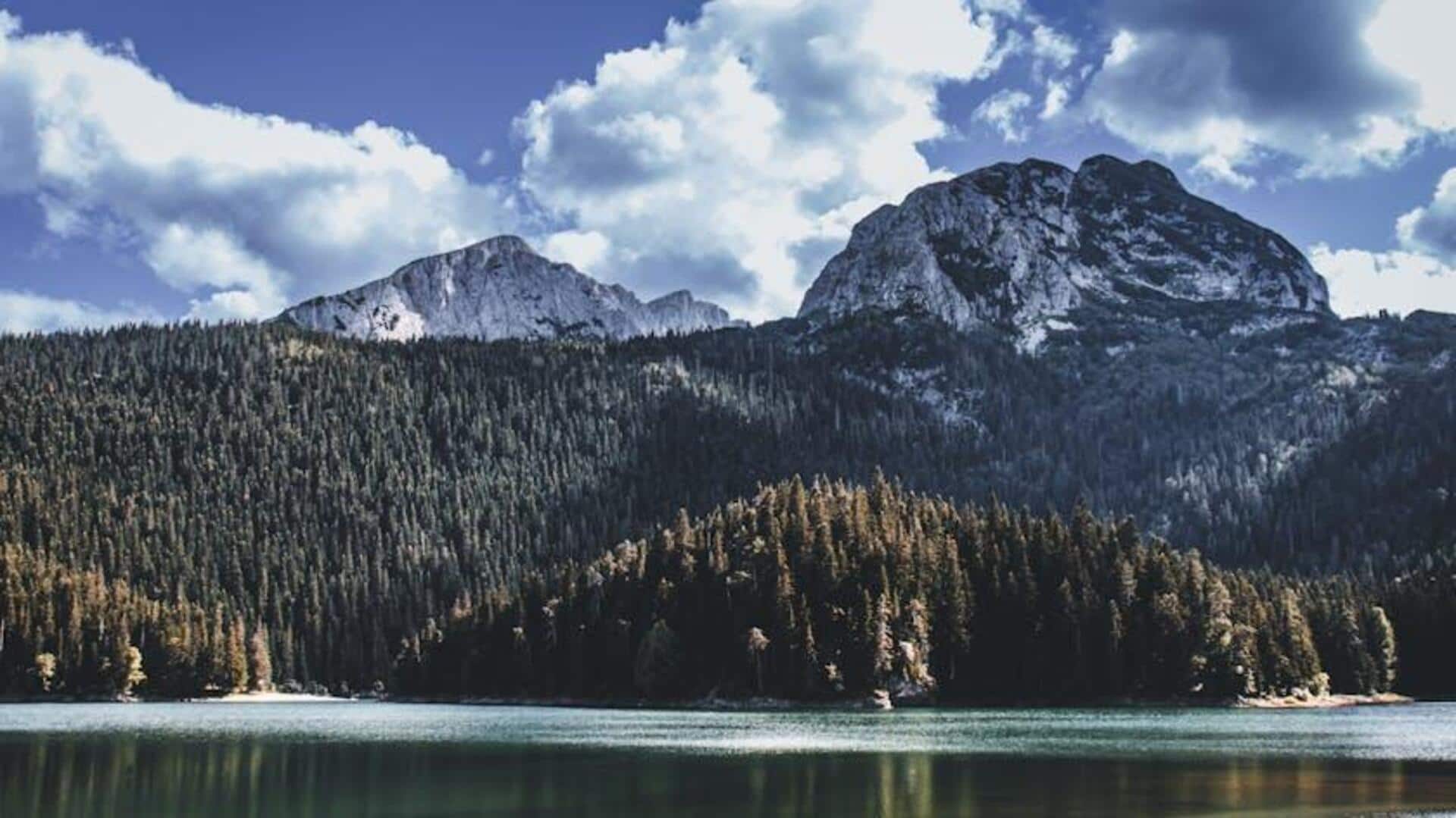 Mendaki Gunung Montenegro untuk Pemandangan Menakjubkan
