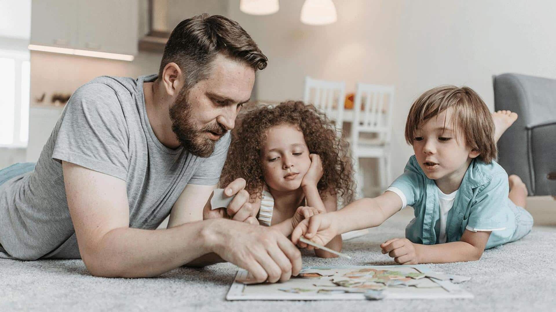 Mengajarkan Cara untuk Memecahkan Masalah kepada Anak dengan Permainan Puzzle Mengajarkan Cara untuk Memecahkan Masalah kepada Anak dengan Permainan Puzzle