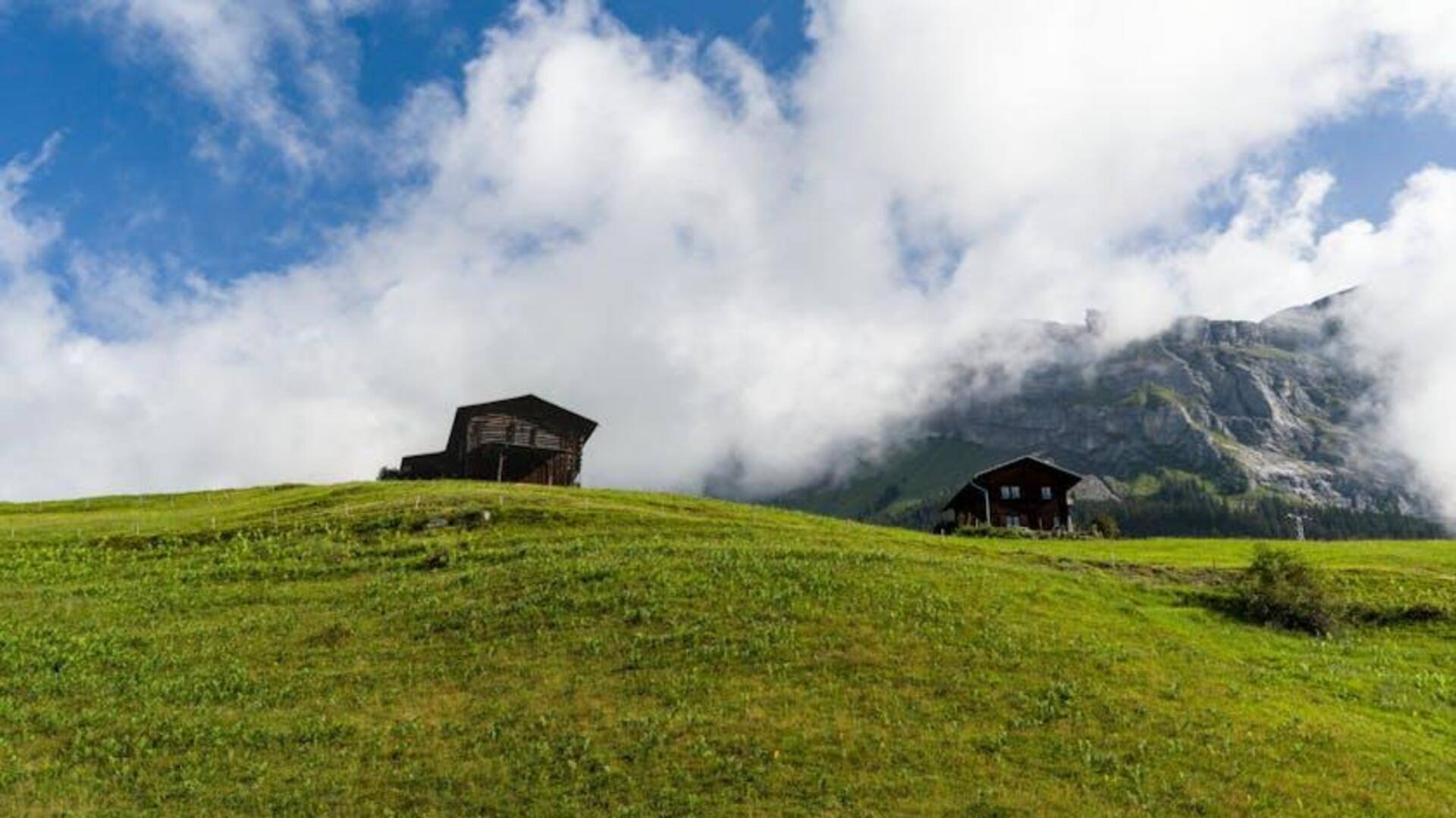 Menjelajahi Pemandian Air Panas Tersembunyi di Pegunungan Alpen Swiss Menjelajahi Pemandian Air Panas Tersembunyi di Pegunungan Alpen Swiss