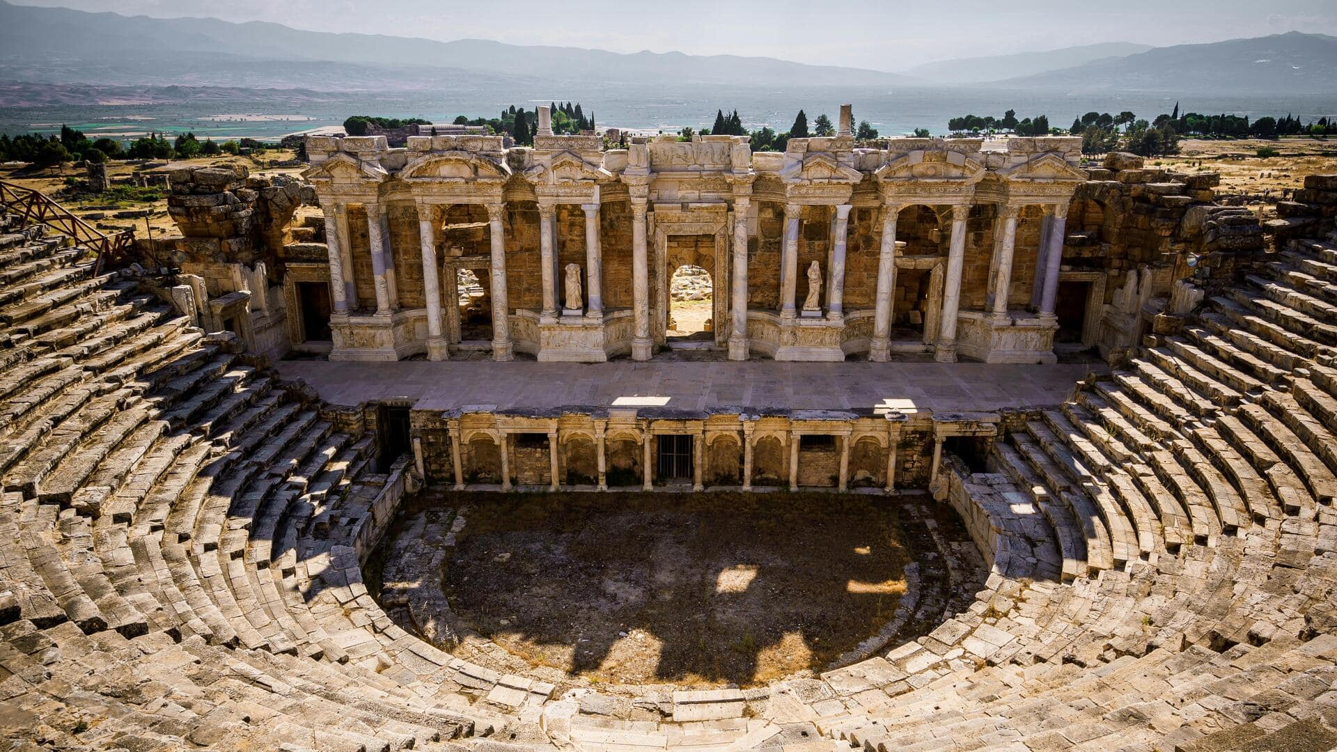 Menjelajahi Reruntuhan Romawi di Turki