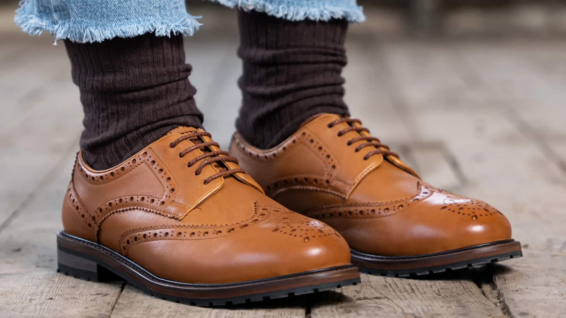 Sepatu brogue: Pilihan alas kaki serbaguna untuk penggemar mode India