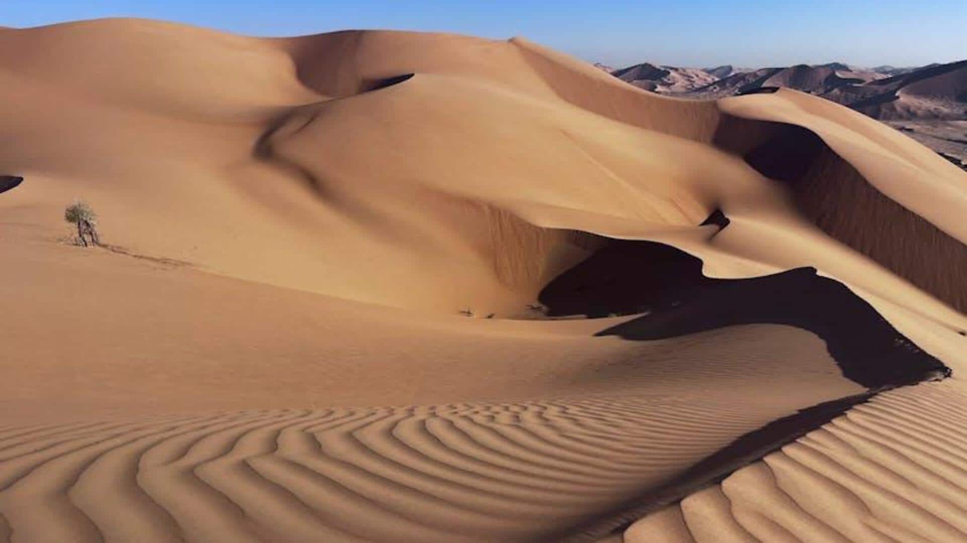 Lanskap Gurun Oman yang Menakjubkan Lanskap Gurun Oman yang Menakjubkan