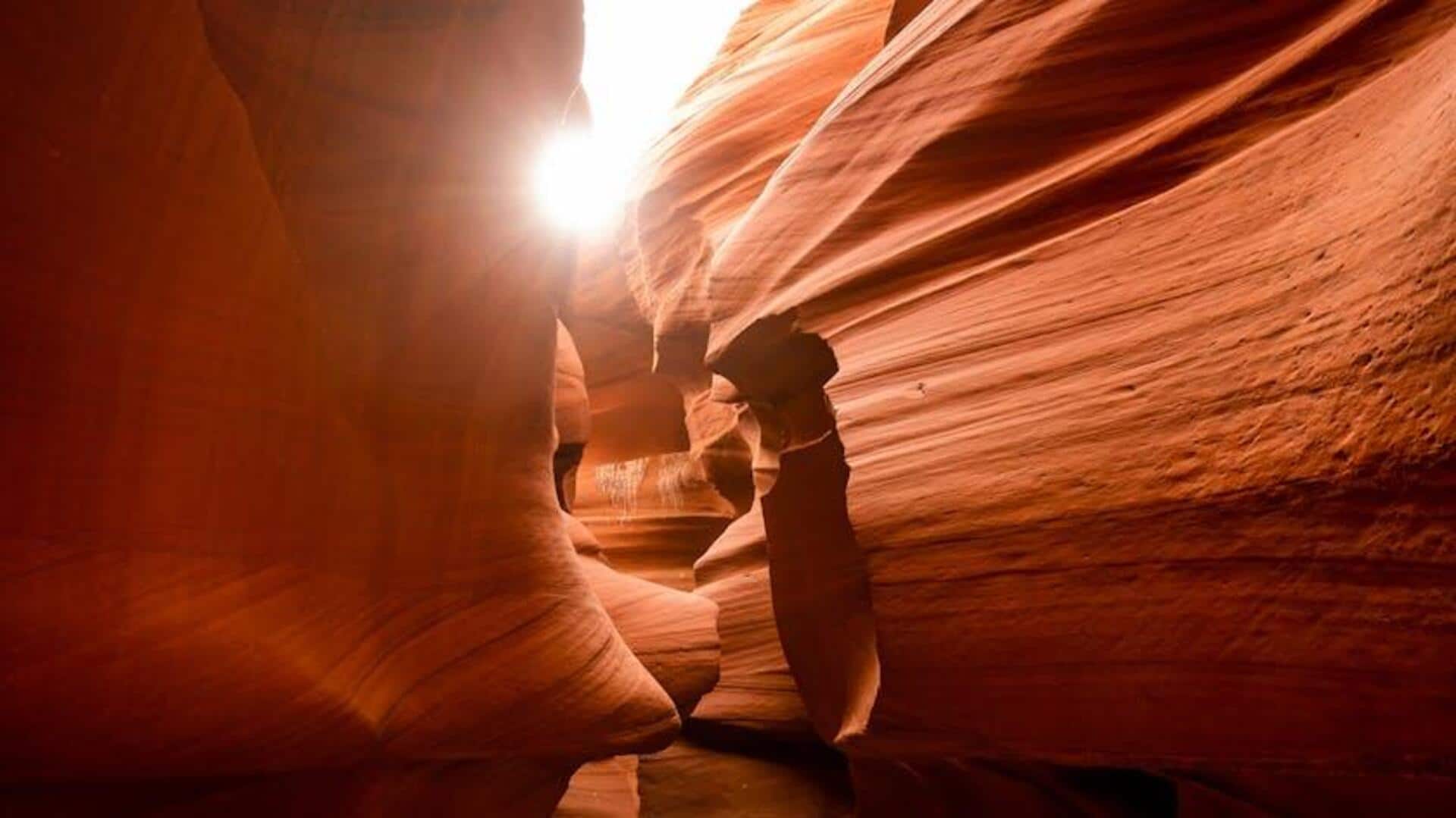 Keindahan Patung Alami Antelope Canyon