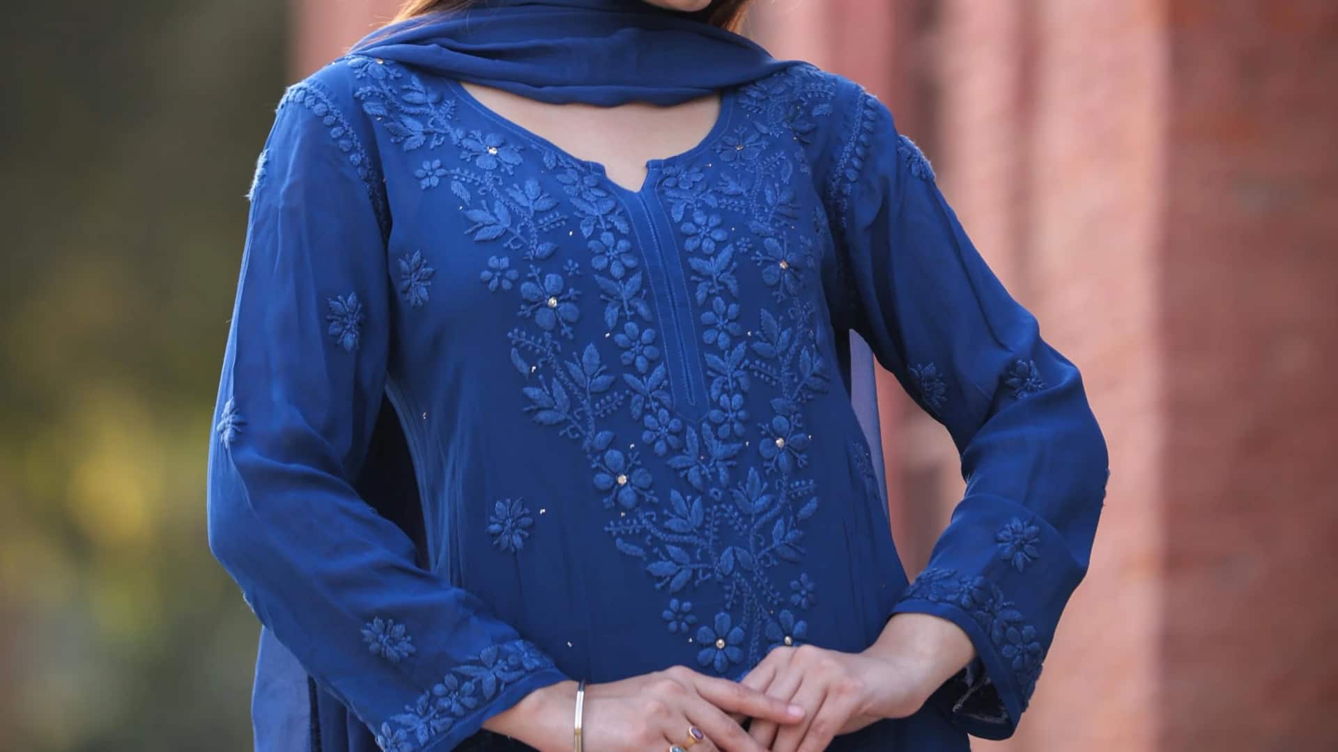 Keanggunan abadi: Chikankari bertemu desain kontemporer