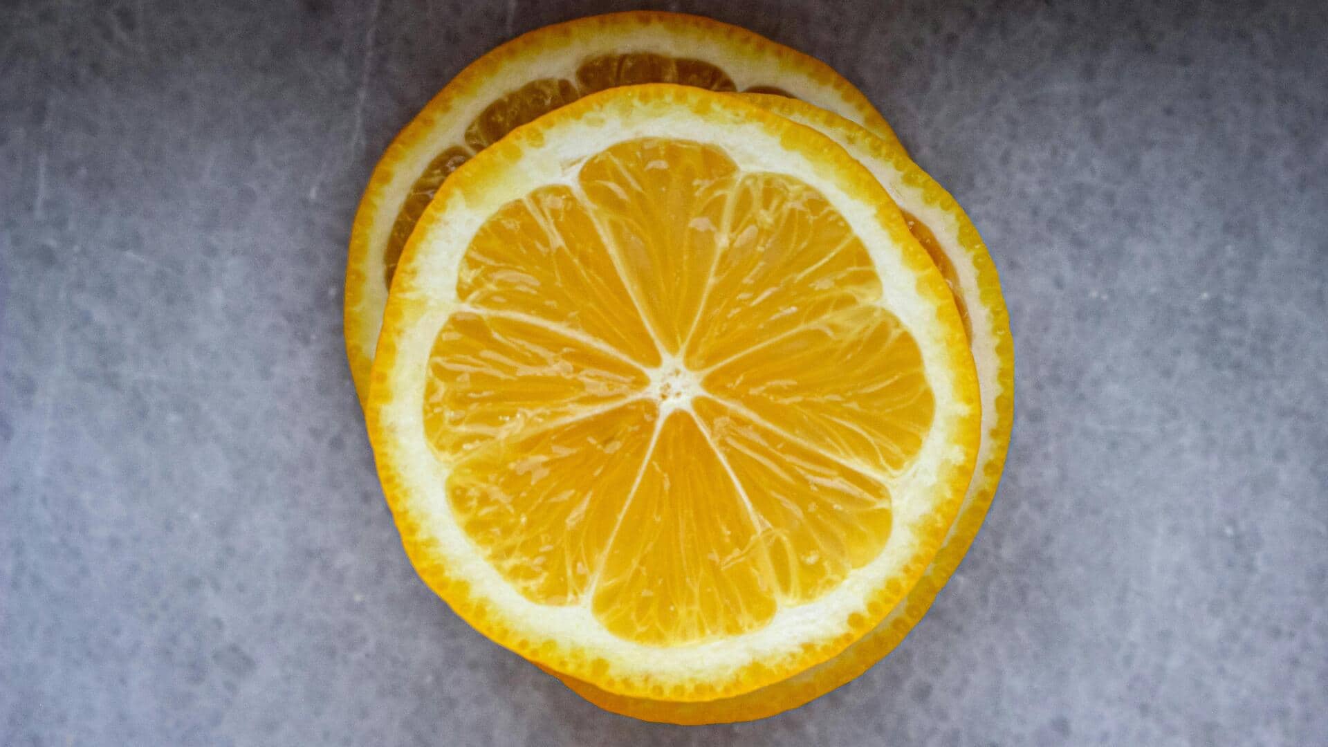 Ubah kulit lemon menjadi tisu pembersih serbaguna