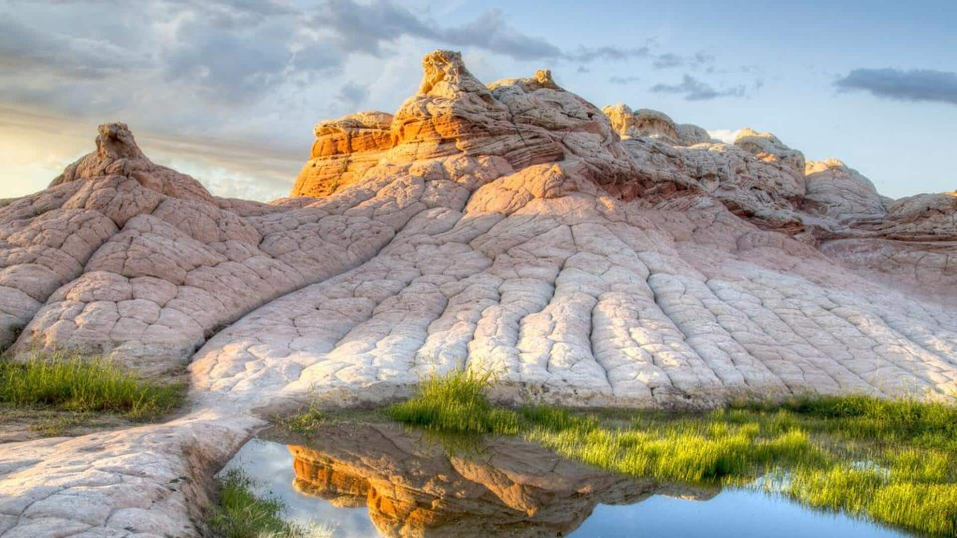 Menjelajahi Keindahan Formasi Batu Pasir Di White Pocket, Arizona