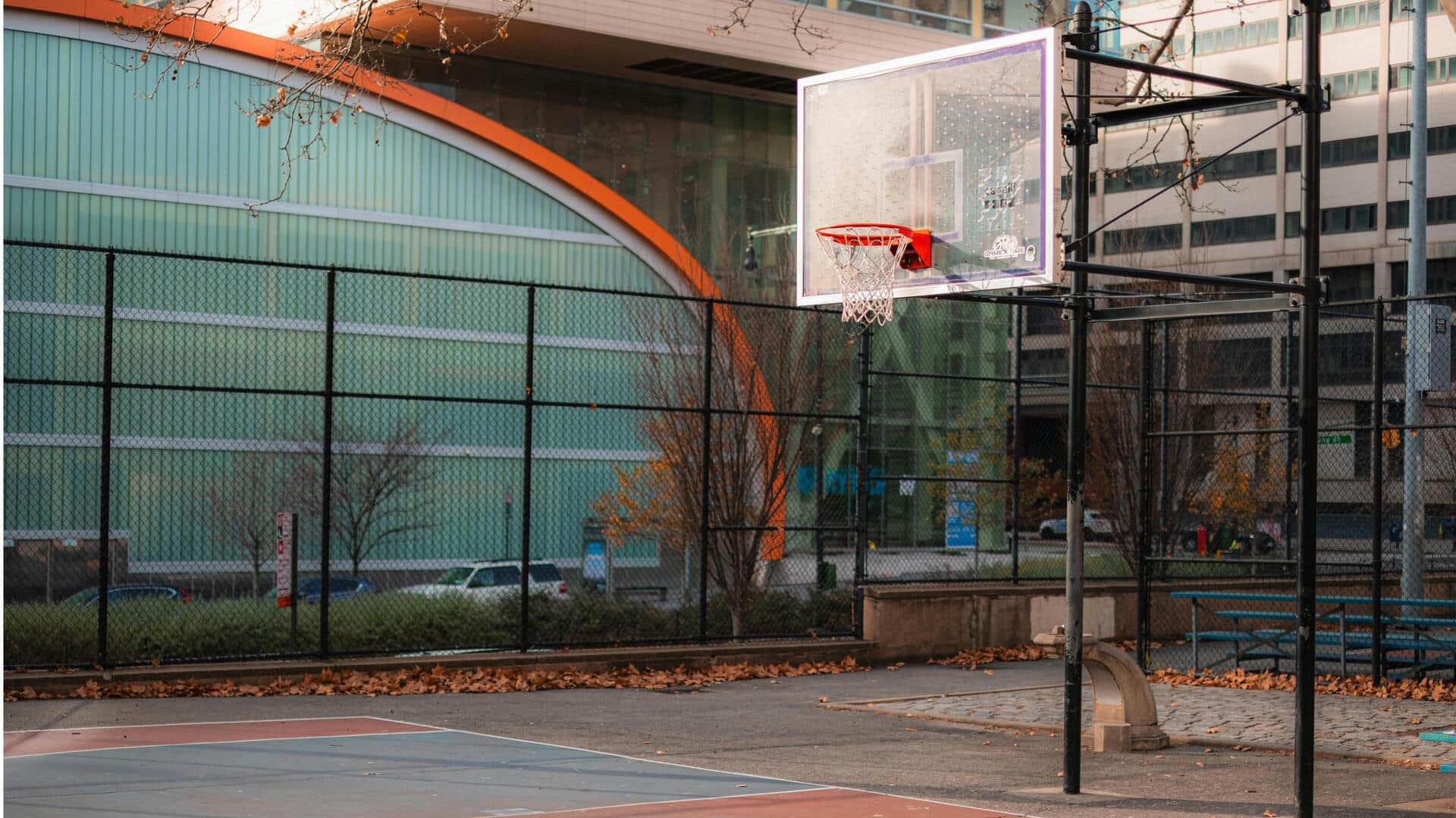 Pentingnya area kunci berwarna pada lapangan basket