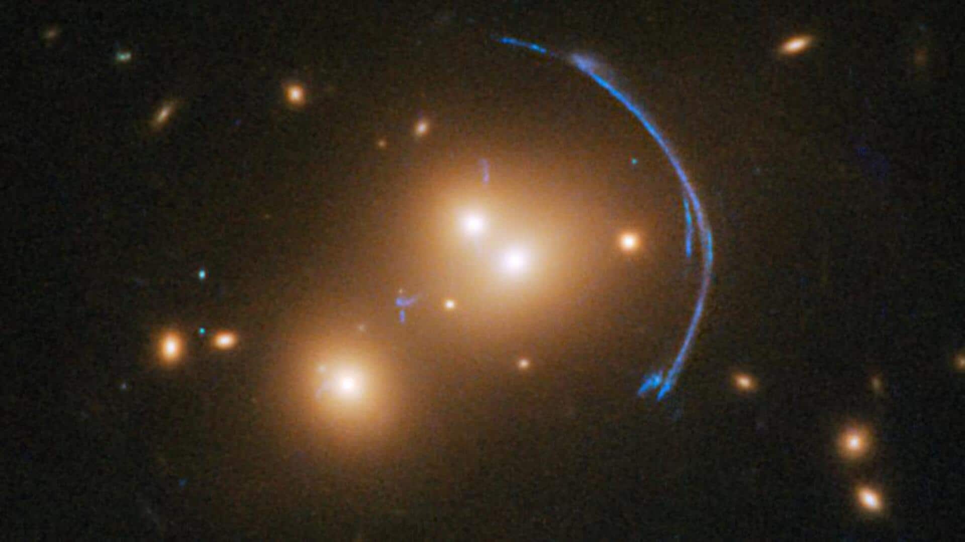 Lima Dampak Mengejutkan Lensa Gravitasi dalam Pengamatan Alam Semesta