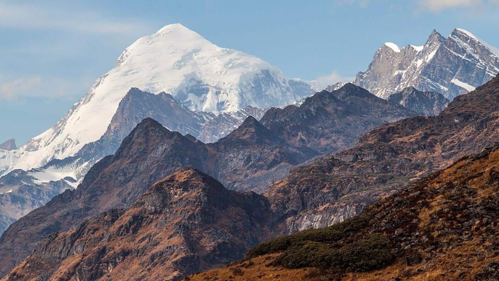 Jalur Pendakian Menakjubkan di Bhutan