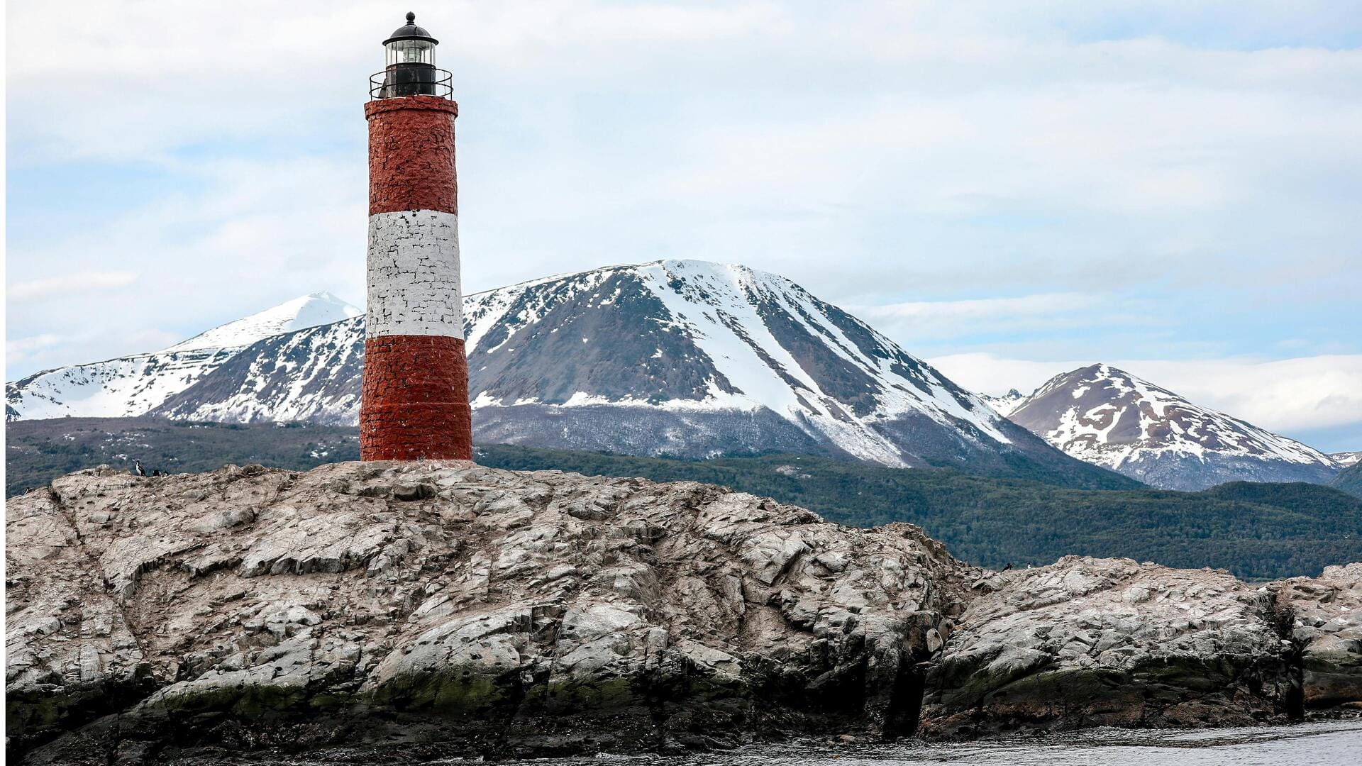 Menjelajahi Gletser Paling Selatan di Tierra del Fuego, Argentina