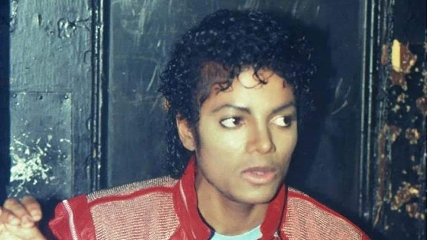 Piyama dan beberapa barang milik Michael Jackson dicuri beberapa jam setelah kematiannya