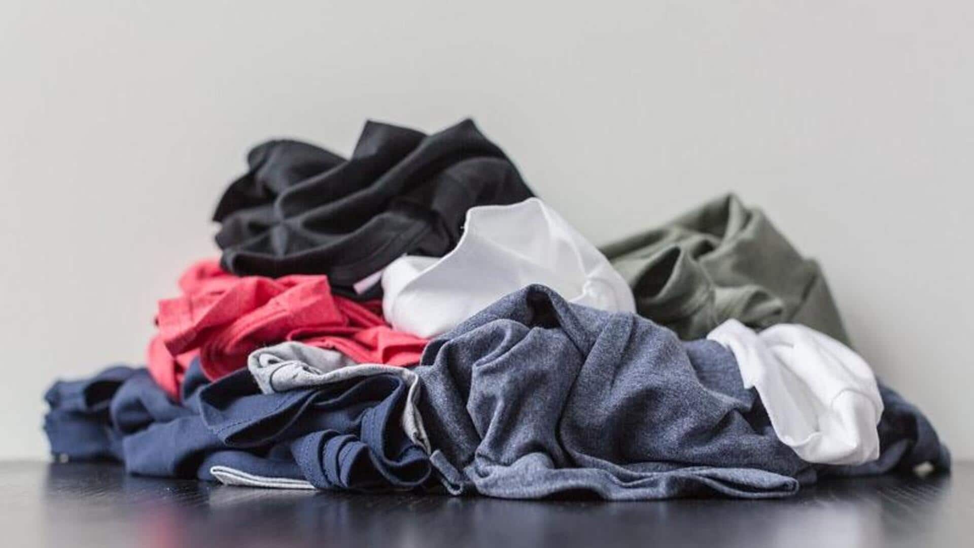 Ubah kaos bekas menjadi lap dapur fungsional