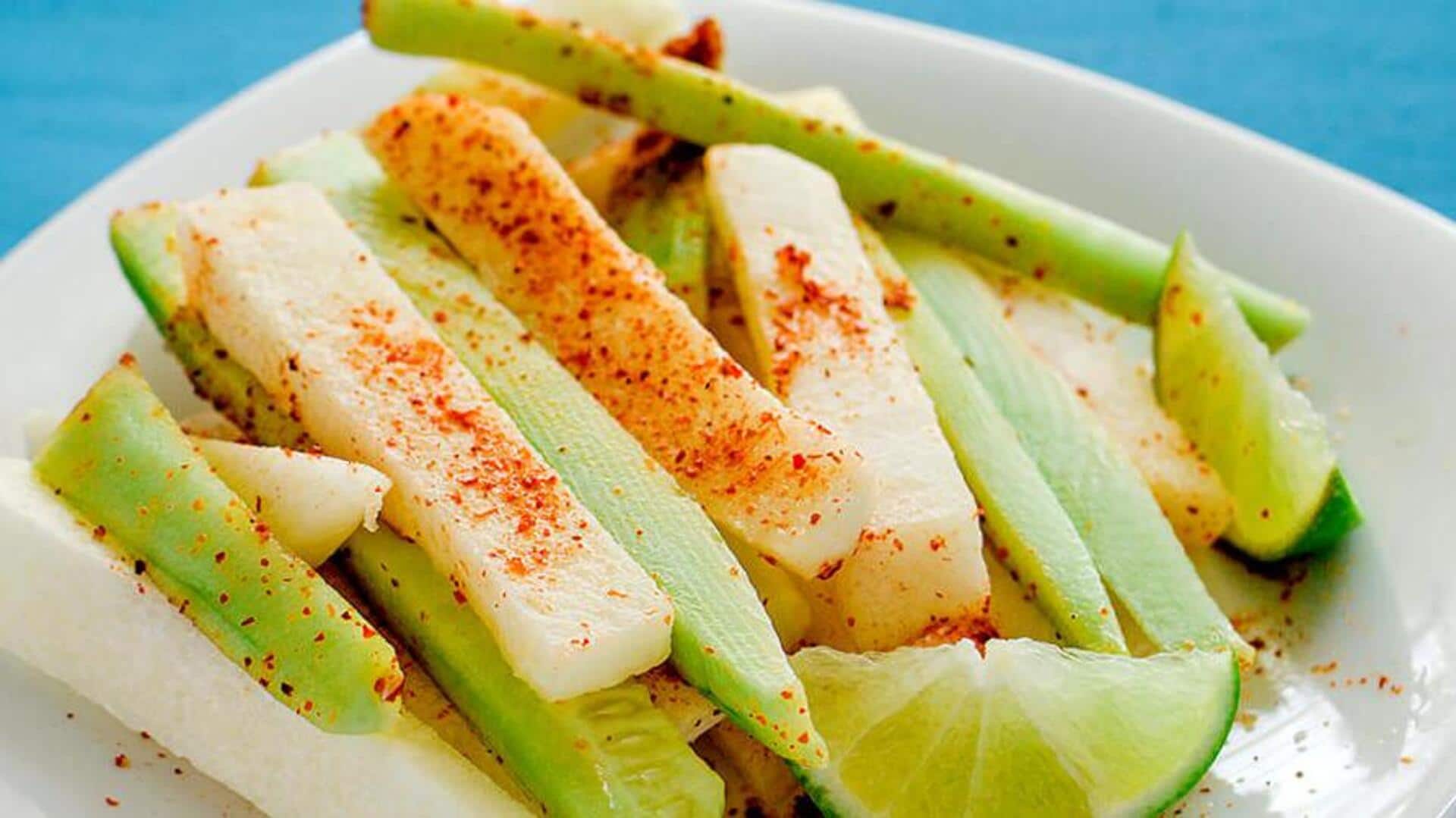 Camilan Pedas yang Mengejutkan Berbasis Jicama dan Cabai