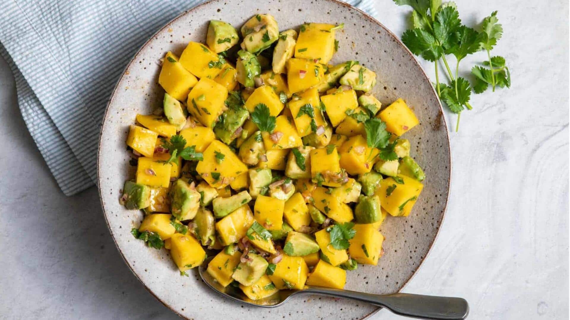 Cara Segar Menggunakan Mangga dalam Salad Musim Panas