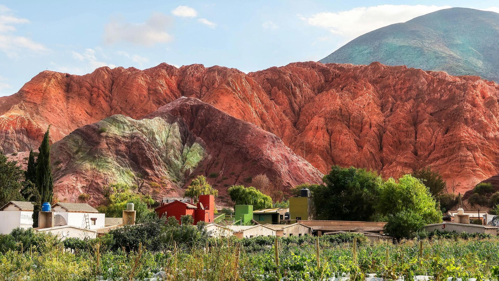 Menjelajahi Keajaiban Cerro de los Siete Colores, Argentina