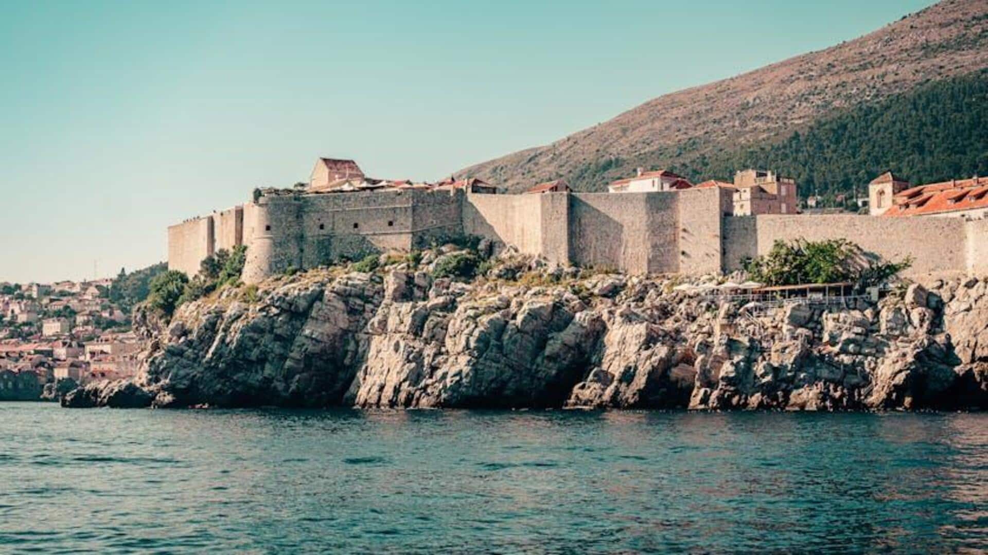 Jelajah Pantai Rahasia di Pesisir Dalmatia Kroasia Jelajah Pantai Rahasia di Pesisir Dalmatia Kroasia
