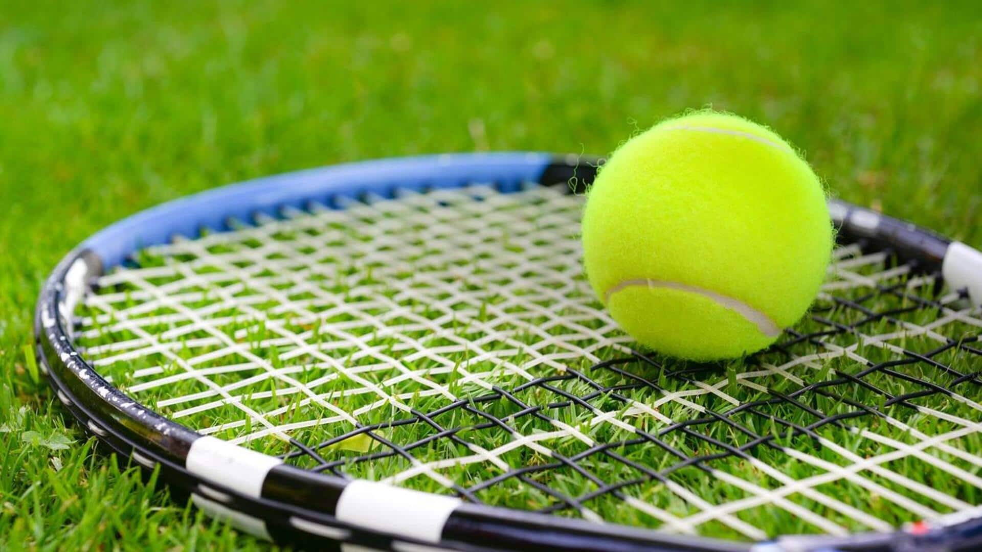 Mengapa bola tenis tidak lagi berwarna putih Mengapa bola tenis tidak lagi berwarna putih