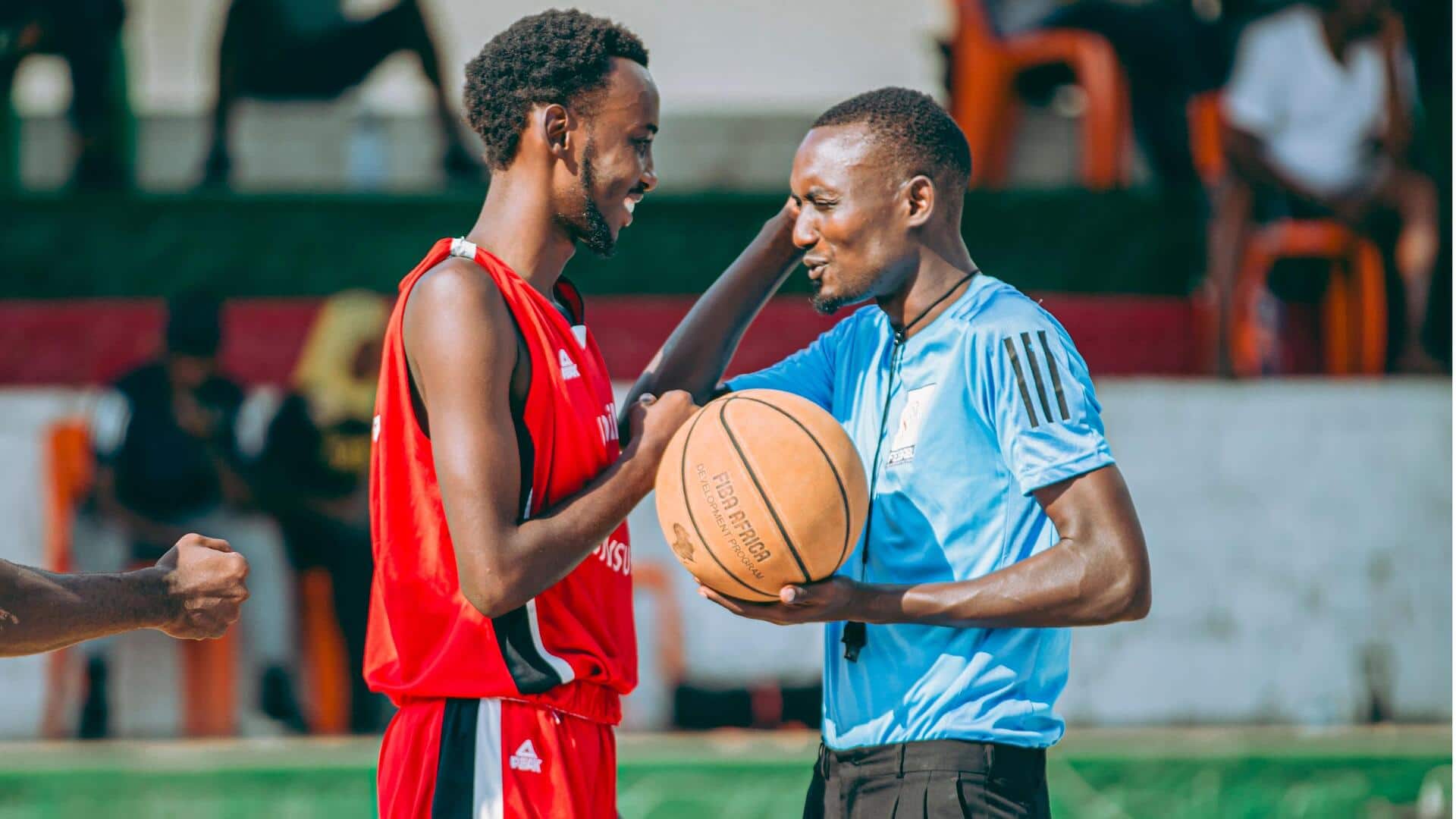 Bahasa isyarat rahasia wasit basket