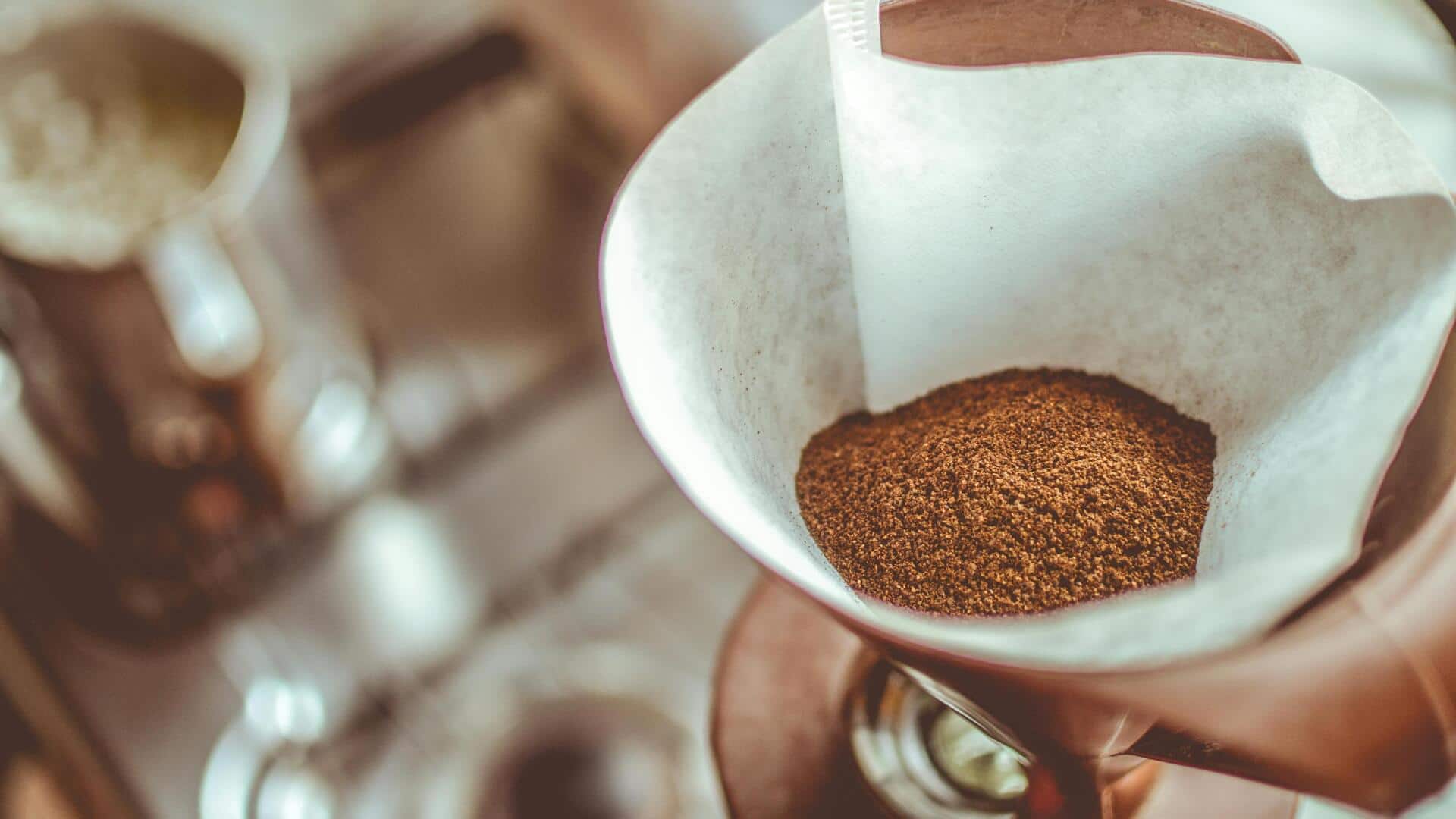 Manfaat ampas kopi untuk kebun Anda