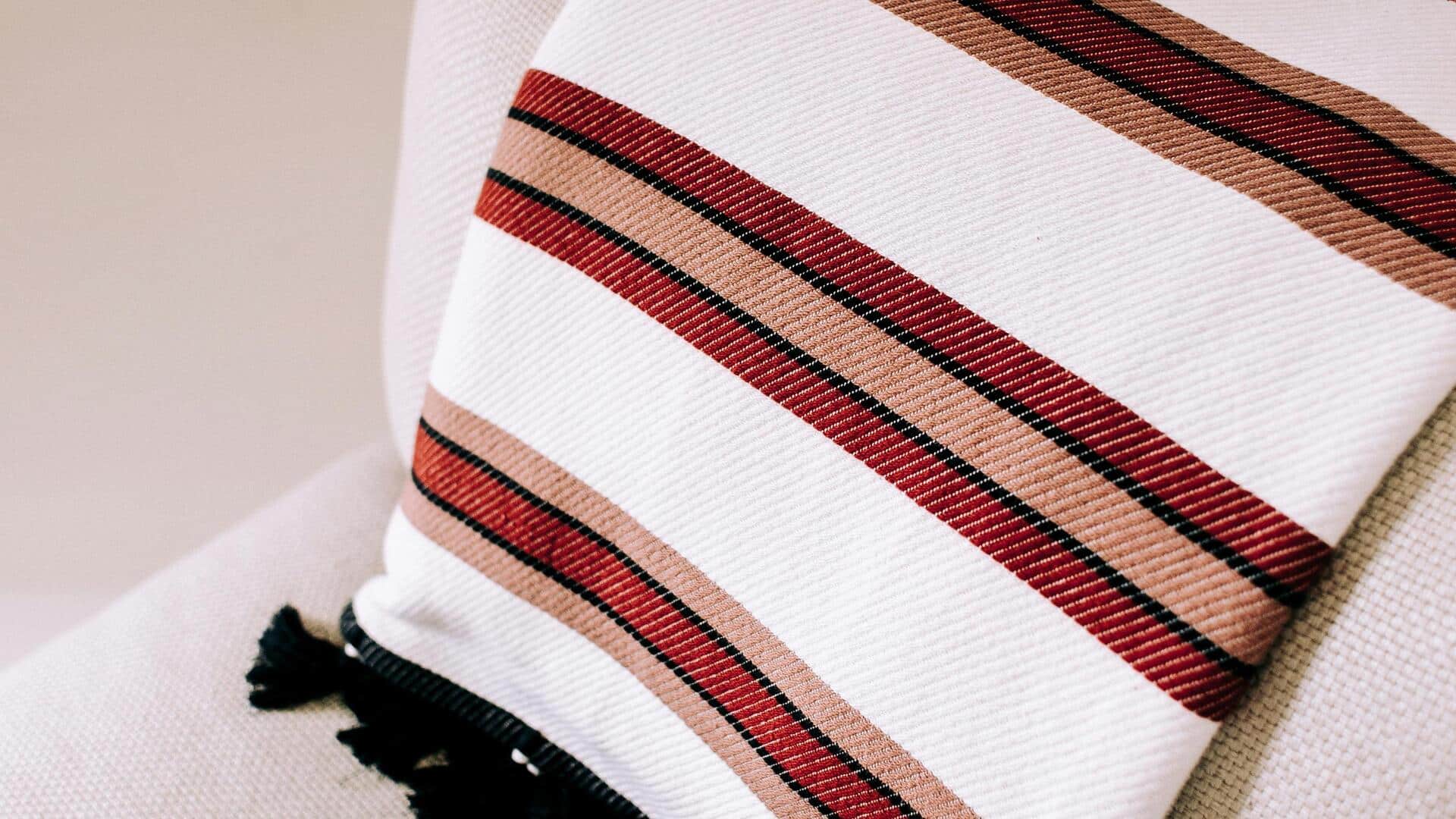 Gaya elegan dengan pola garis yang abadi