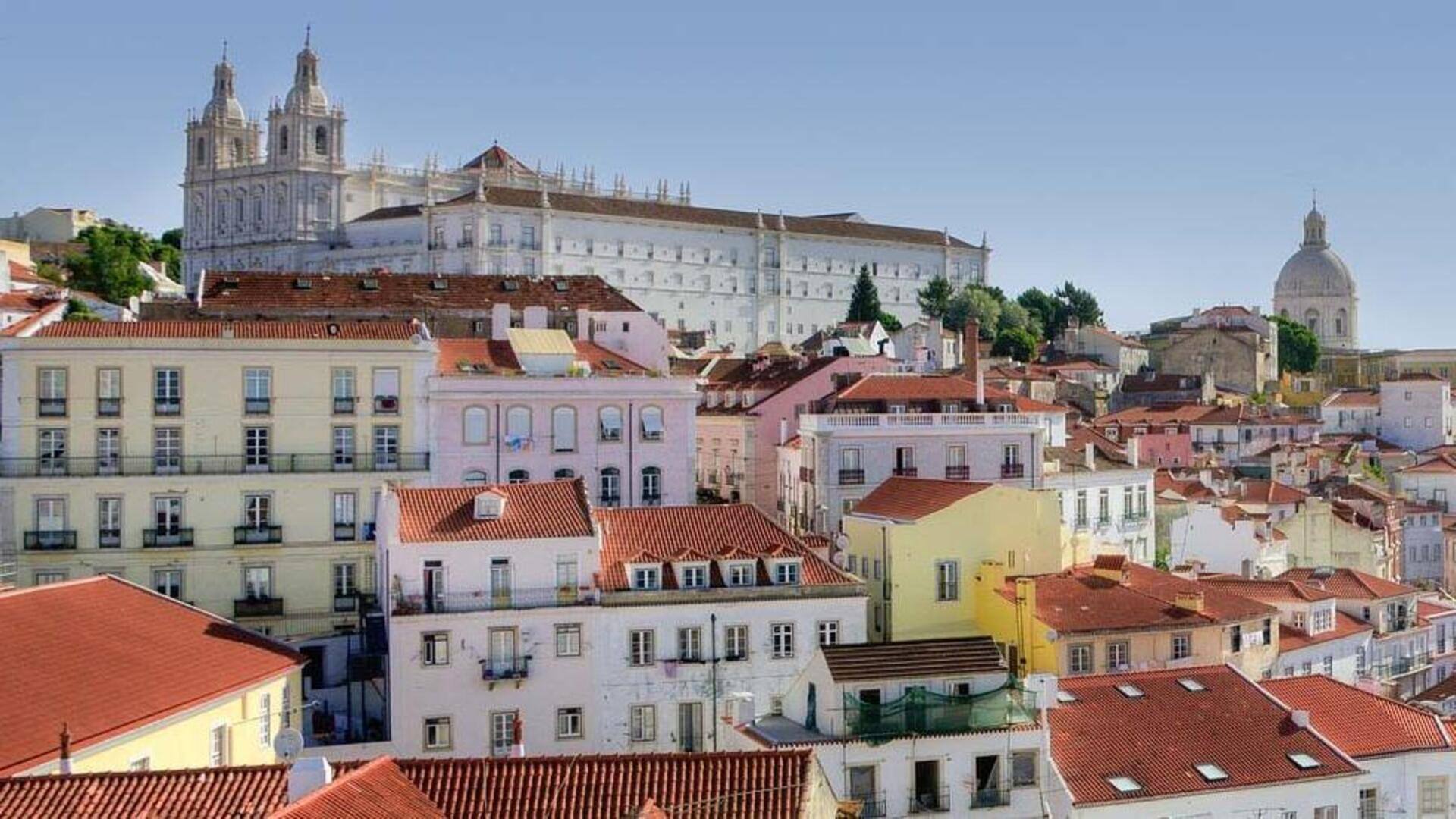 Lokasi Legendaris Fado Dan Pemandangan Matahari Terbenam Di Lisbon