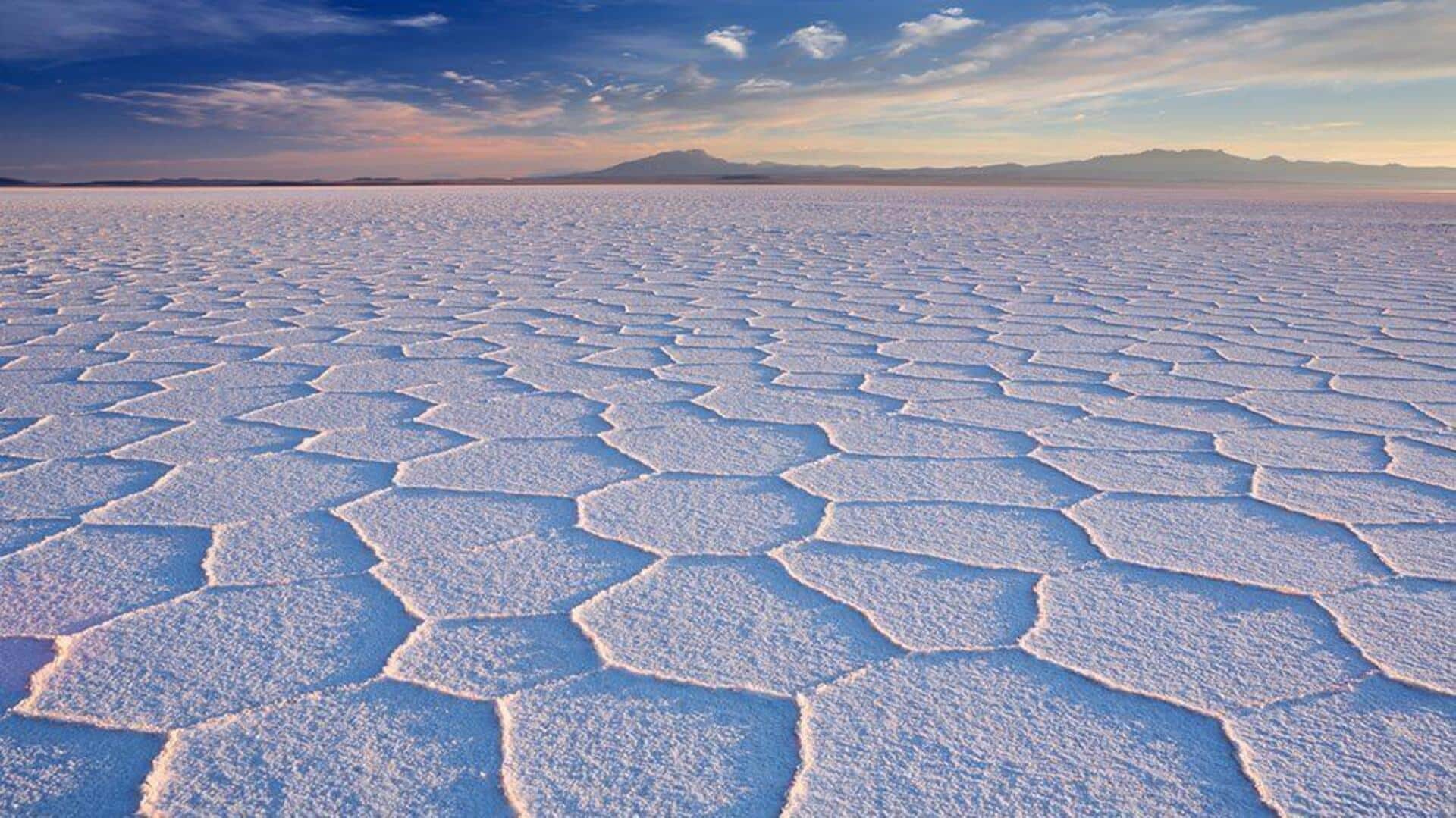 Menjelajahi Keajaiban Salar De Uyuni, Bolivia