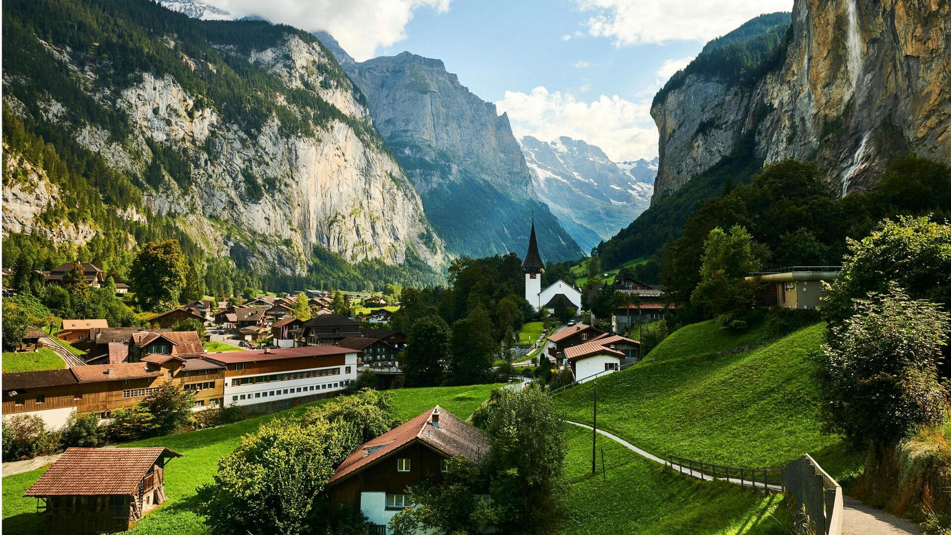 Menjelajahi Desa-Desa Swiss yang Tenang