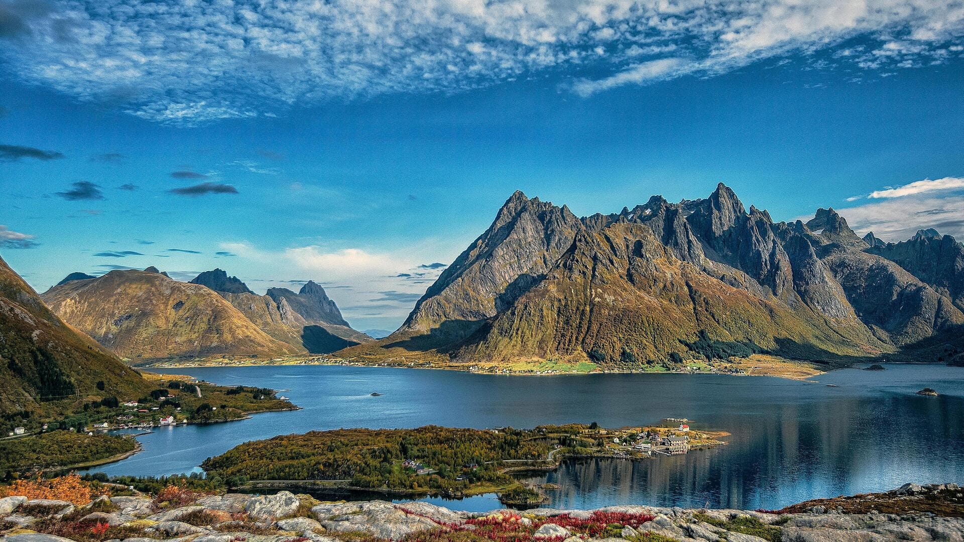 Menemukan Keindahan Kepulauan Lofoten di Norwegia